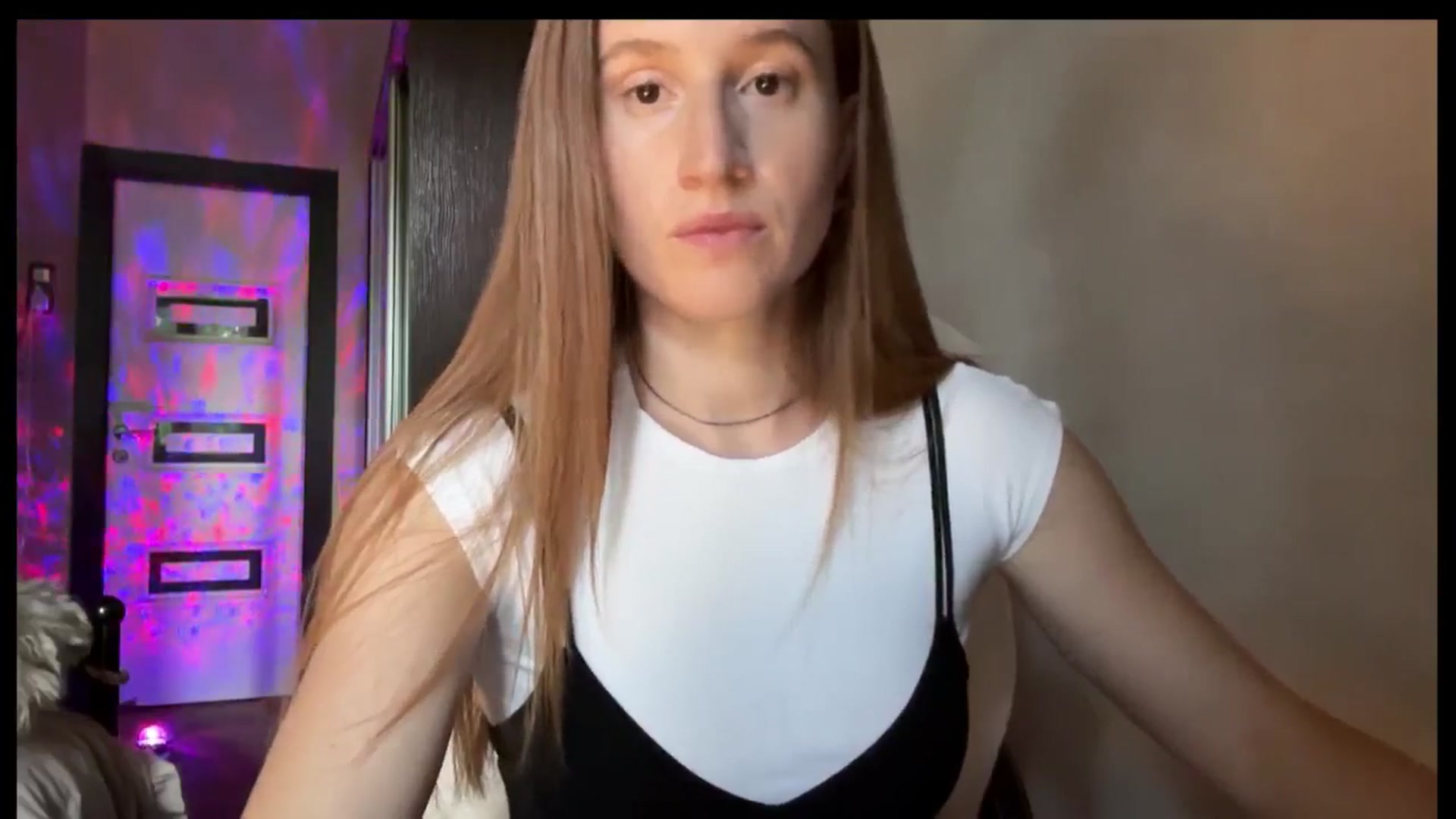 Gallery image thumbnail from LovelyBvnny's myfreecams stream on, 08/01/2025, 13:40 image 19 of 20