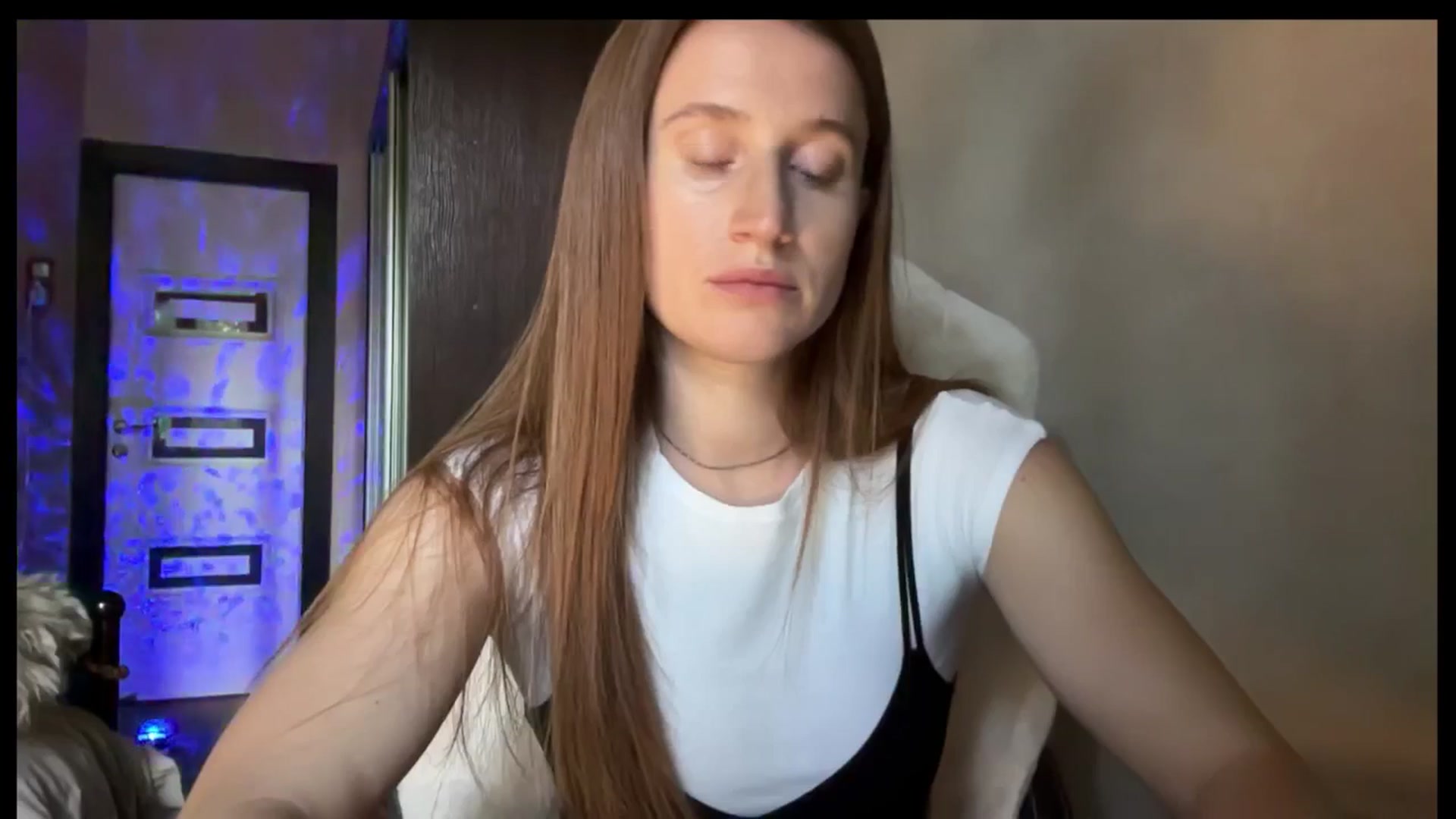 Gallery image thumbnail from LovelyBvnny's myfreecams stream on, 08/01/2025, 13:40 image 14 of 20