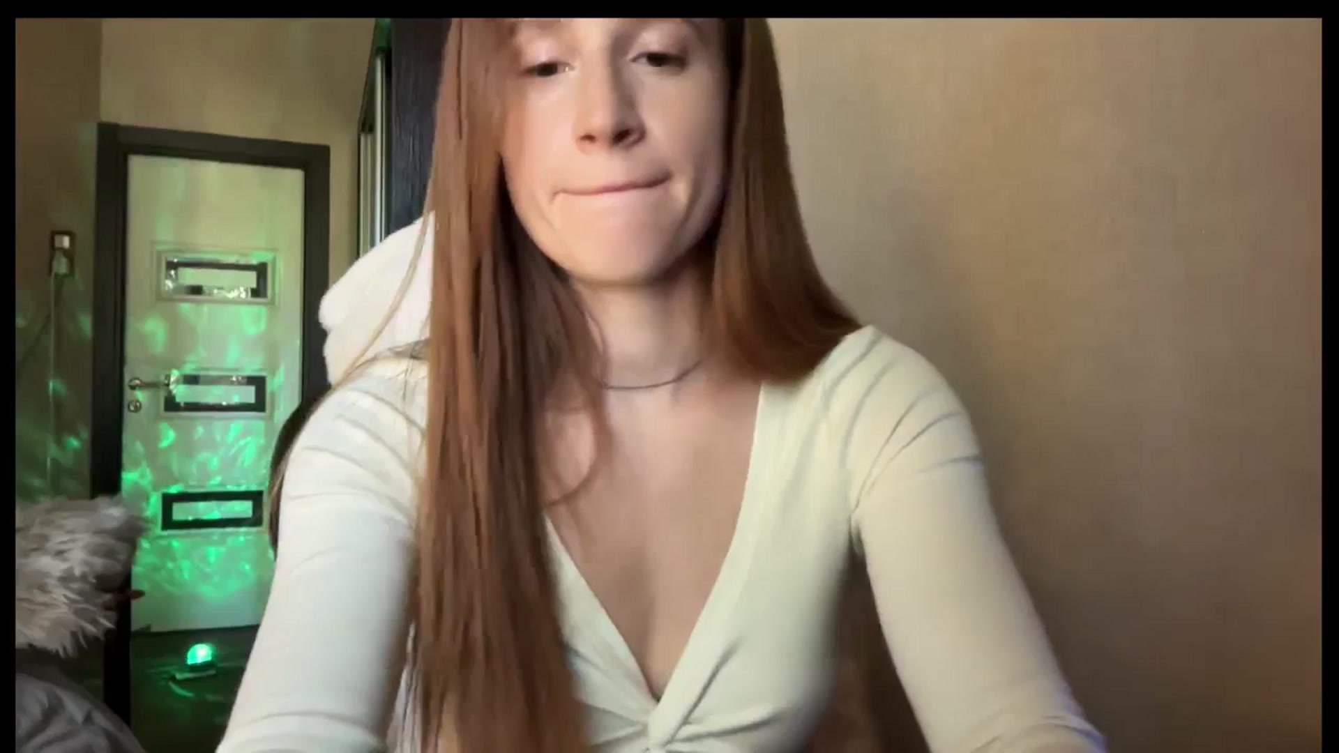 Gallery image thumbnail from LovelyBvnny's myfreecams stream on, 08/10/2025, 12:31 image 19 of 20