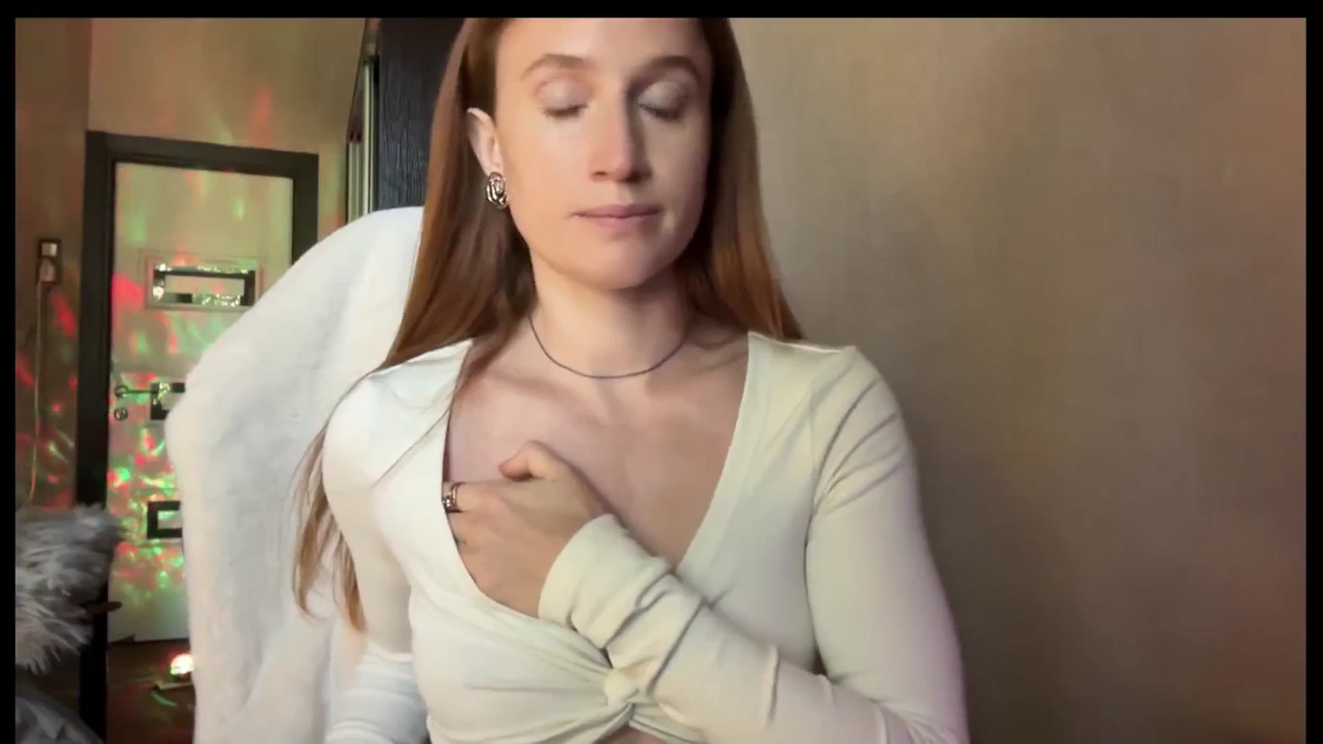 Gallery image thumbnail from LovelyBvnny's myfreecams stream on, 08/10/2025, 14:05 image 11 of 20
