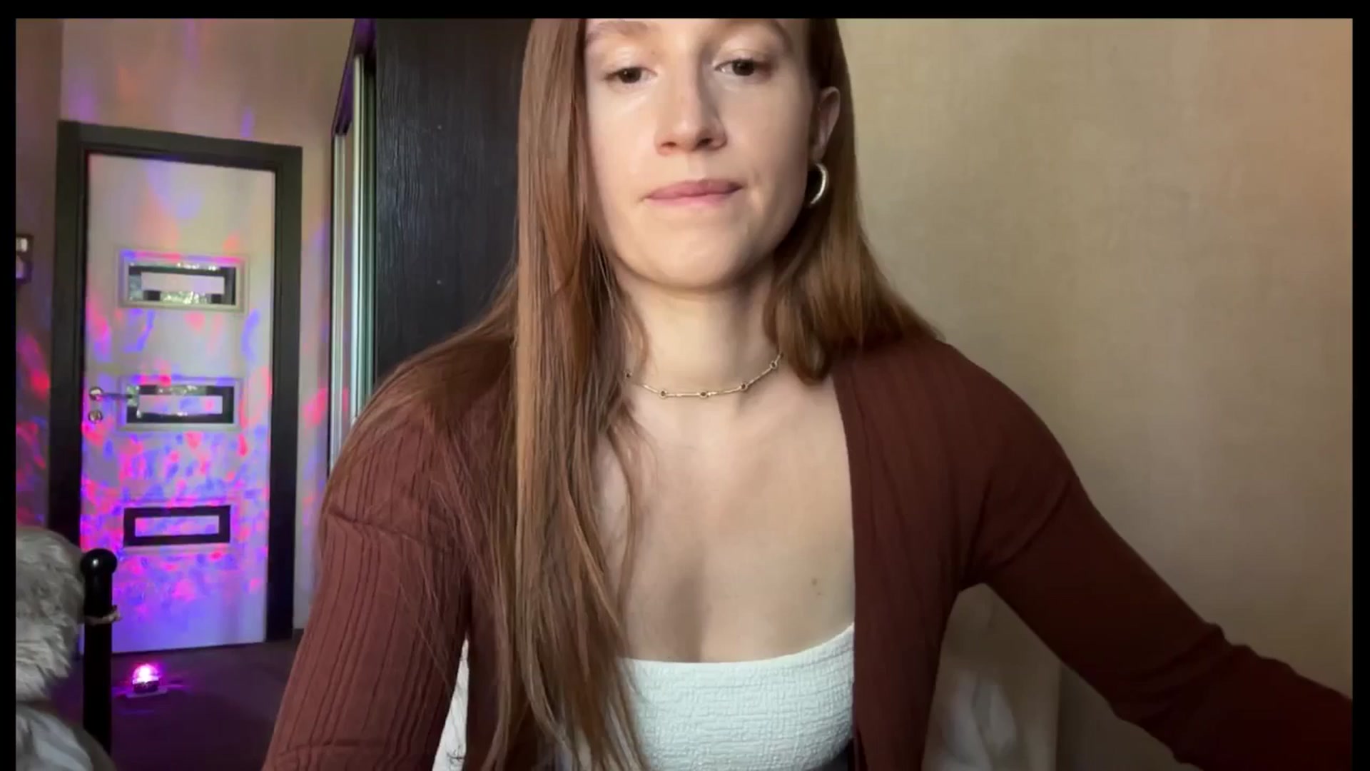 Gallery image thumbnail from LovelyBvnny's myfreecams stream on, 08/11/2025, 12:39 image 13 of 20
