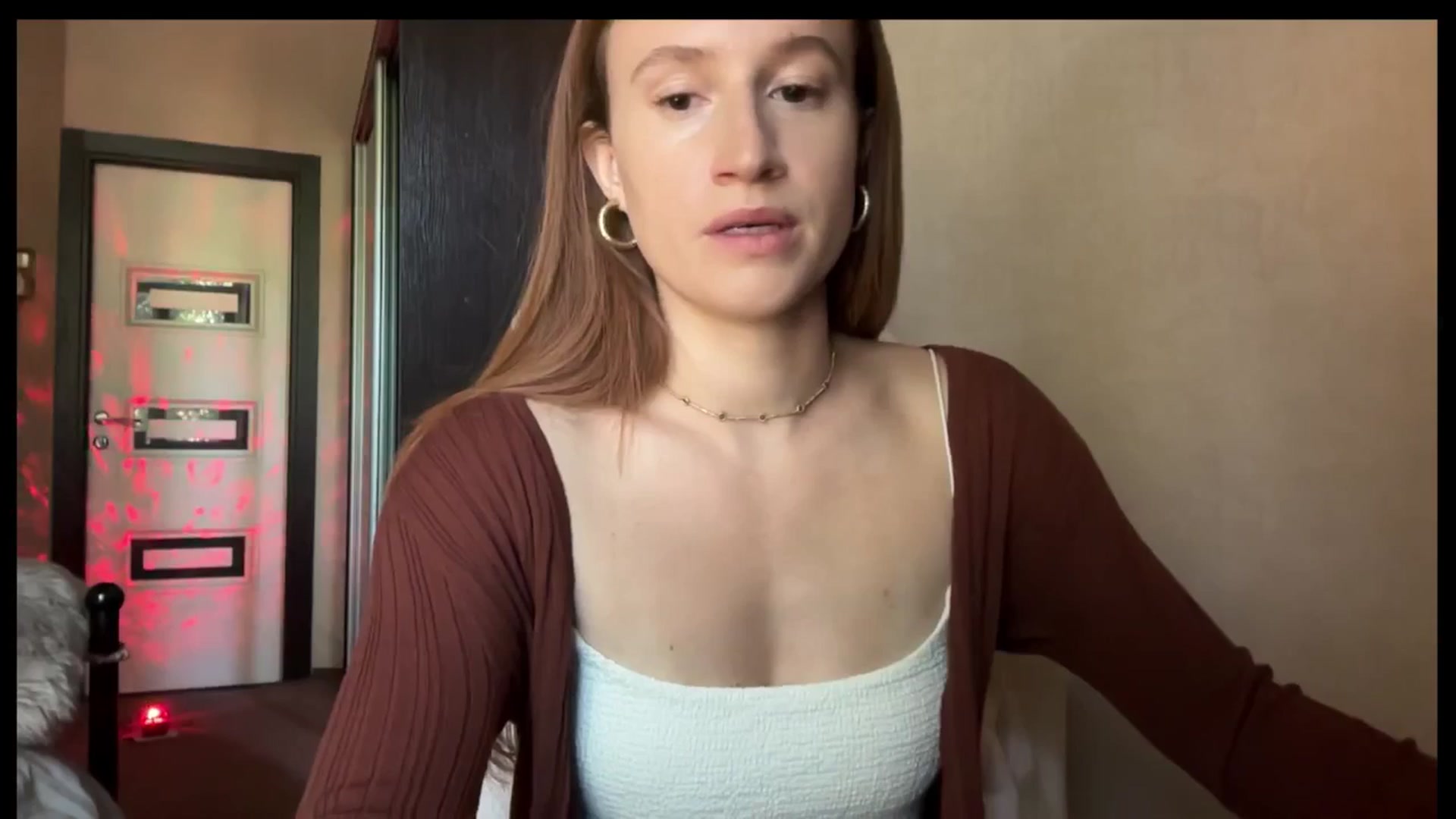 Gallery image thumbnail from LovelyBvnny's myfreecams stream on, 08/11/2025, 12:39 image 17 of 20