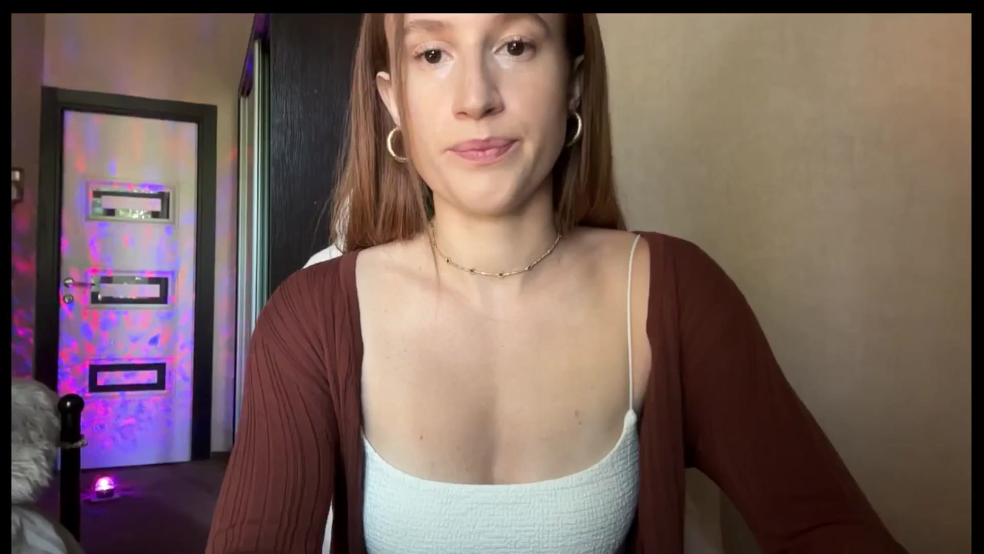 Gallery image thumbnail from LovelyBvnny's myfreecams stream on, 08/11/2025, 12:39 image 4 of 20