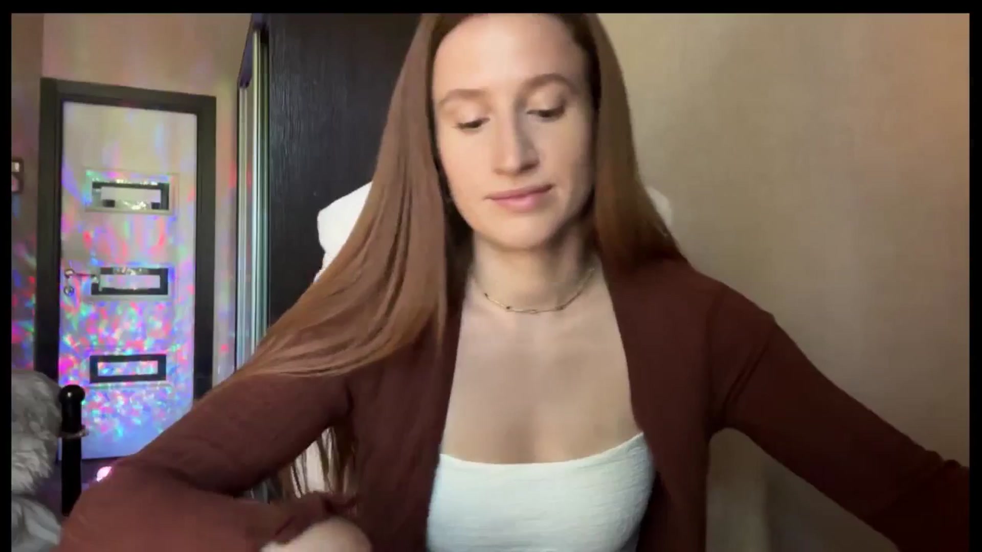 Gallery image thumbnail from LovelyBvnny's myfreecams stream on, 08/11/2025, 14:15 image 5 of 20