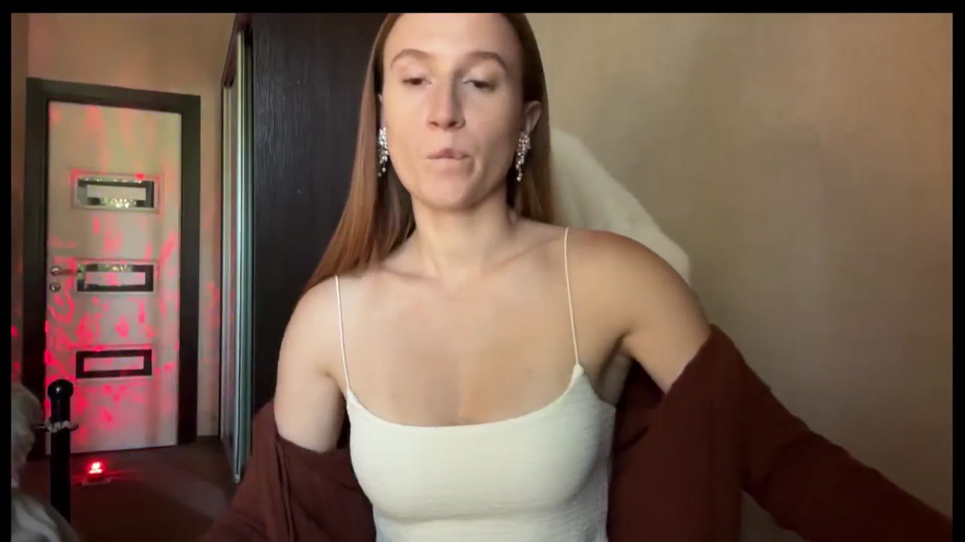 Gallery image thumbnail from LovelyBvnny's myfreecams stream on, 08/14/2025, 13:56 image 13 of 20
