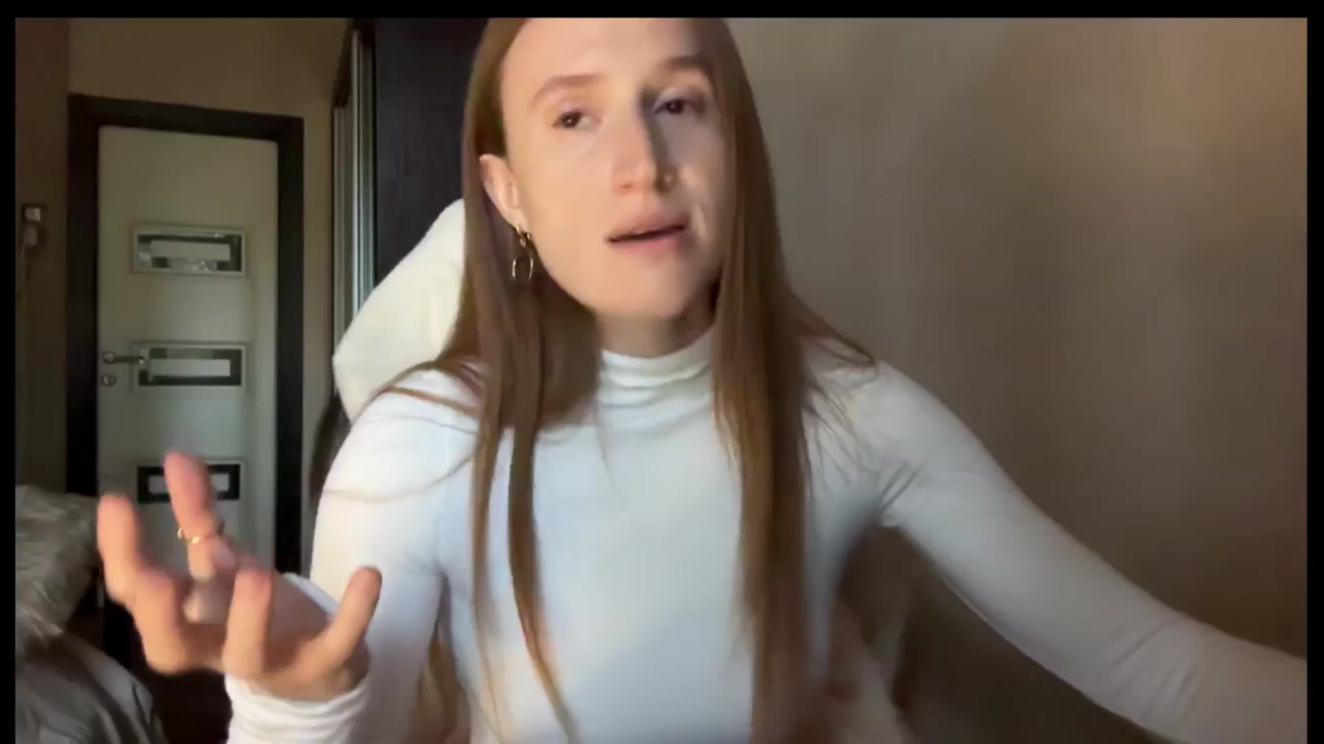Gallery image thumbnail from LovelyBvnny's myfreecams stream on, 08/18/2025, 14:34 image 16 of 20