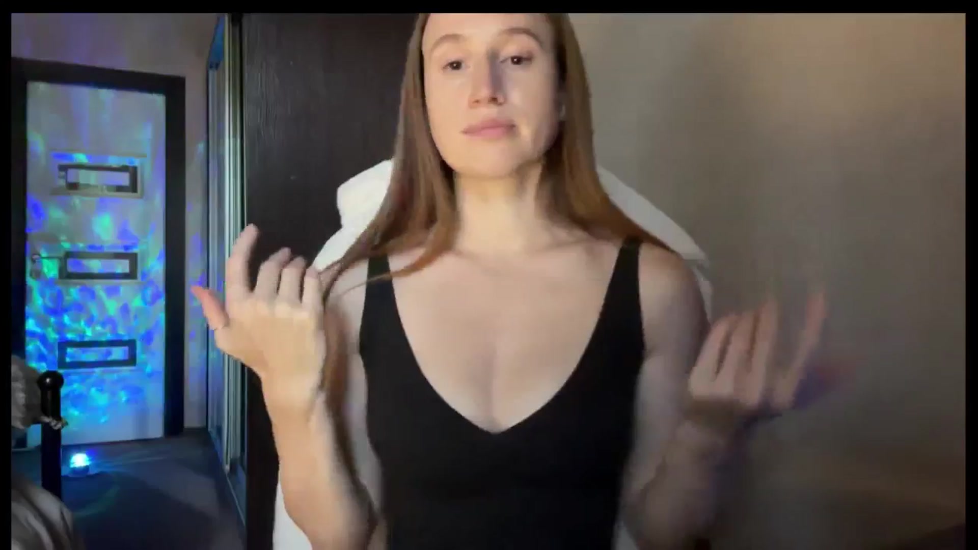 Gallery image thumbnail from LovelyBvnny's myfreecams stream on, 08/20/2025, 13:15 image 5 of 20