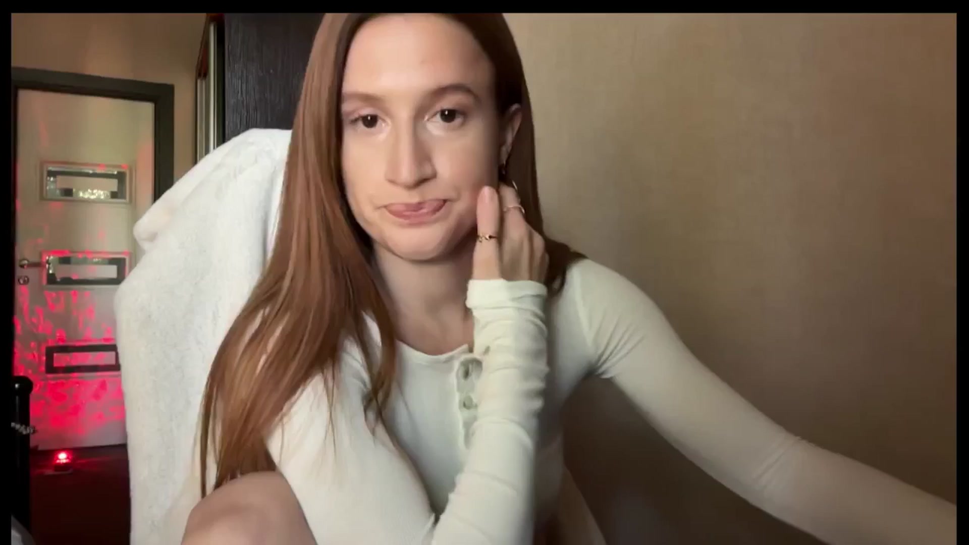 Gallery image thumbnail from LovelyBvnny's myfreecams stream on, 09/08/2025, 13:57 image 5 of 20