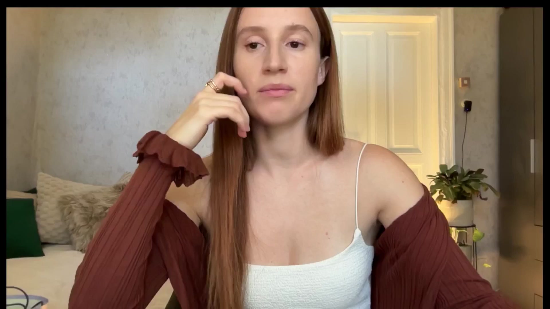 Gallery image thumbnail from LovelyBvnny's myfreecams stream on, 09/16/2025, 14:07 image 4 of 20