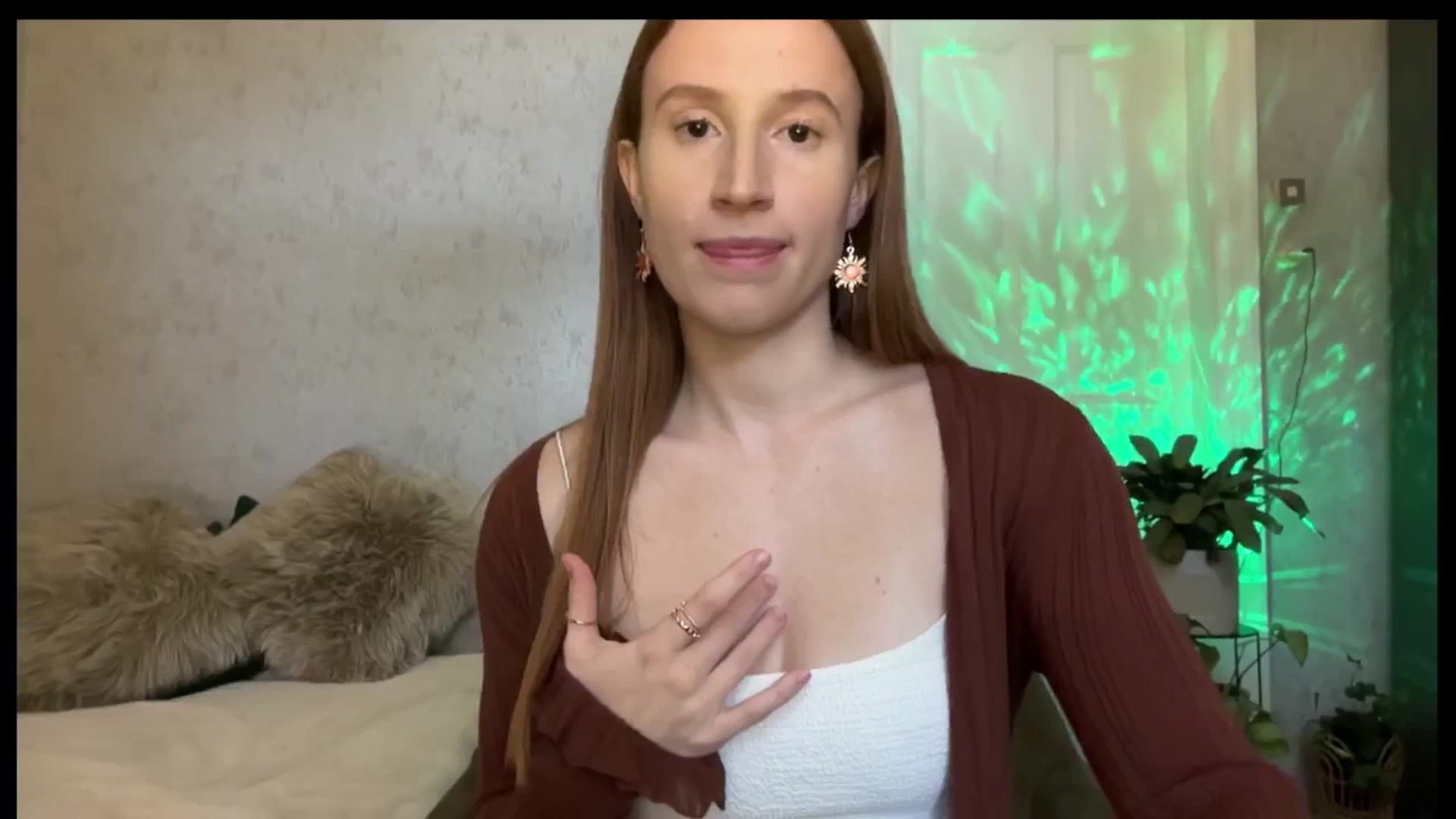 Gallery image thumbnail from LovelyBvnny's myfreecams stream on, 09/19/2025, 15:13 image 12 of 20