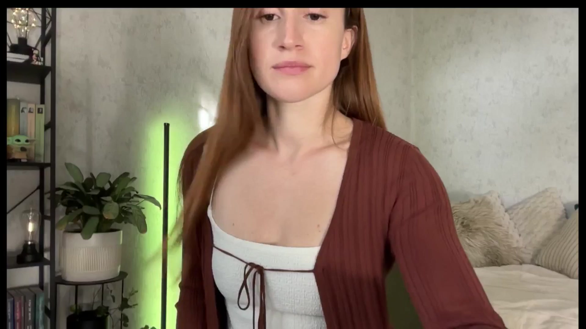 Gallery image thumbnail from LovelyBvnny's myfreecams stream on, 09/29/2025, 13:22 image 15 of 20