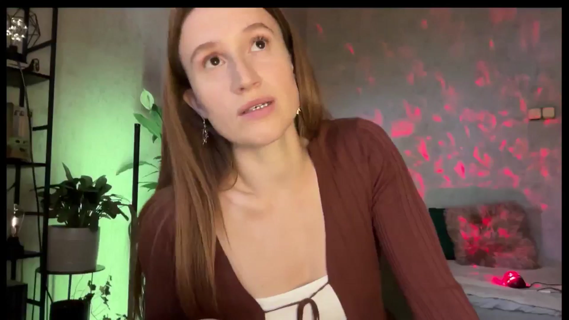 Gallery image thumbnail from LovelyBvnny's myfreecams stream on, 10/03/2025, 15:12 image 2 of 20