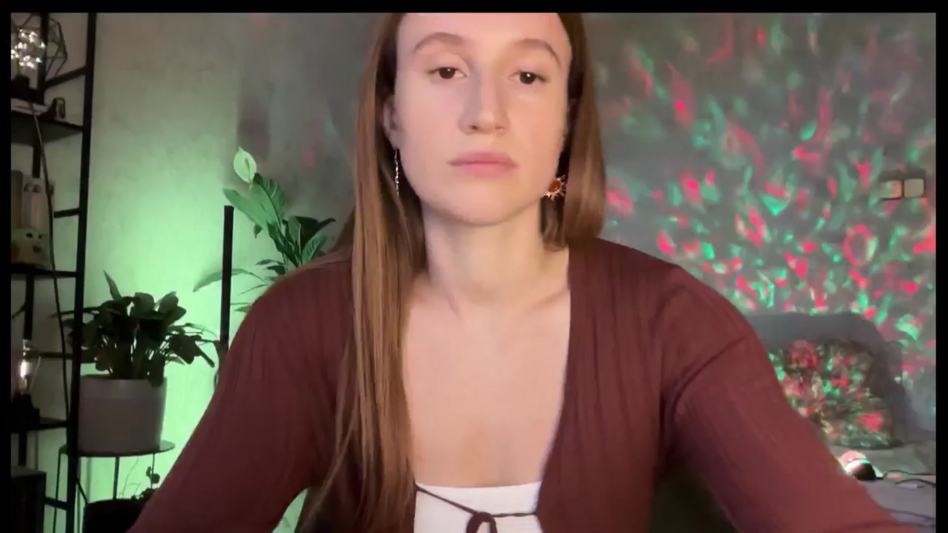 Gallery image thumbnail from LovelyBvnny's myfreecams stream on, 10/03/2025, 15:12 image 6 of 20