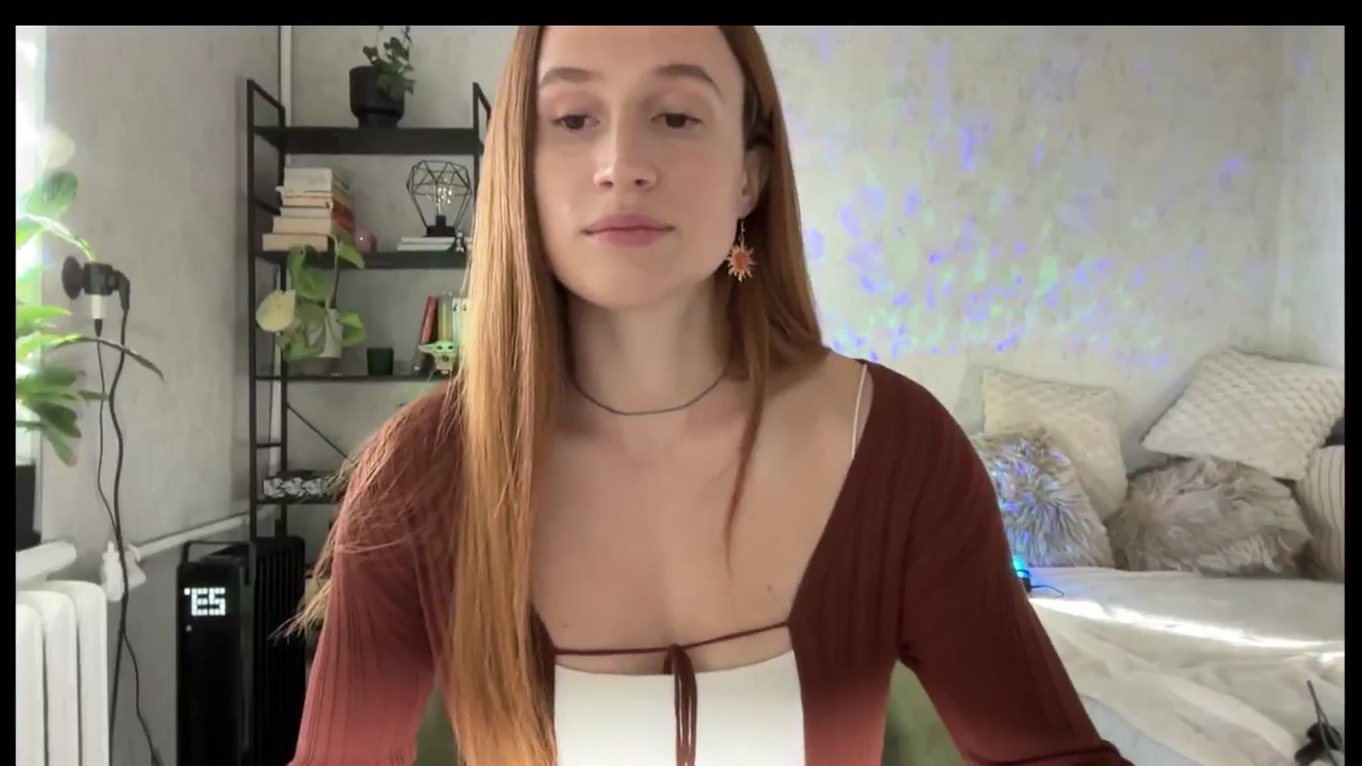 Gallery image thumbnail from LovelyBvnny's myfreecams stream on, 10/12/2025, 16:45 image 4 of 20