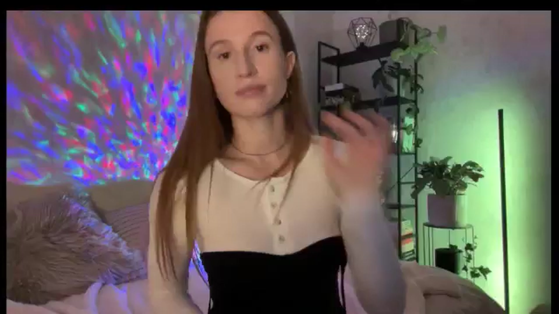 Gallery image thumbnail from LovelyBvnny's myfreecams stream on, 10/14/2025, 15:32 image 18 of 20