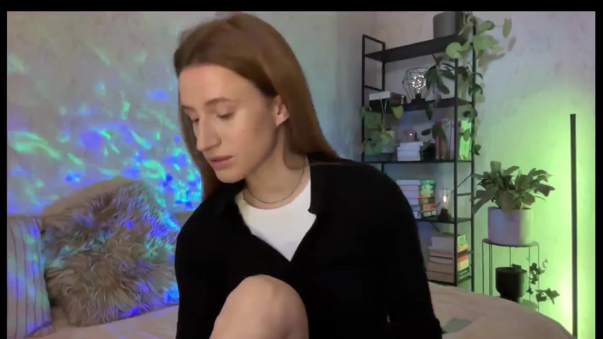 Gallery image thumbnail from LovelyBvnny's myfreecams stream on, 10/17/2025, 14:43 image 1 of 20