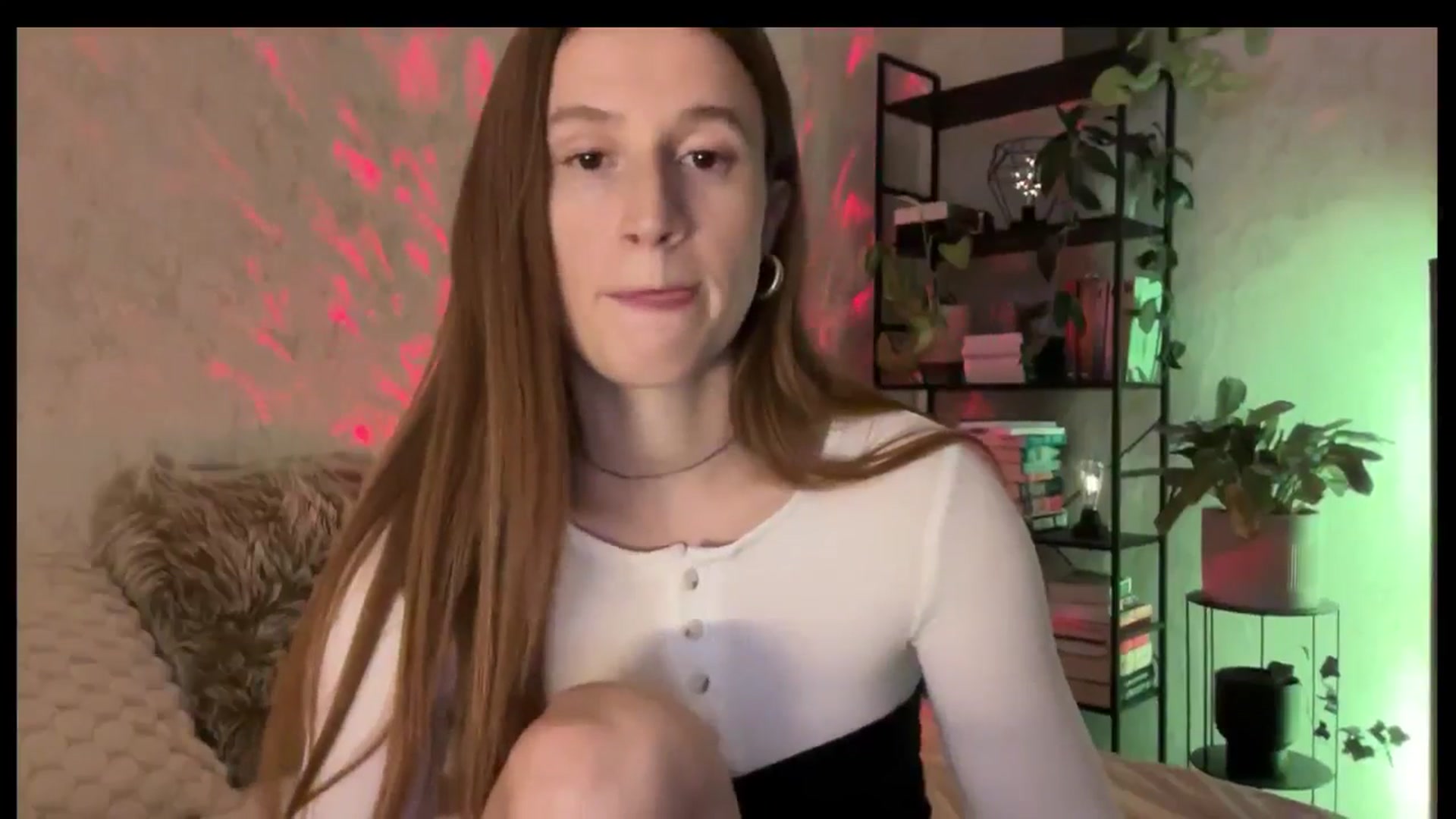 Gallery image thumbnail from LovelyBvnny's myfreecams stream on, 10/24/2025, 14:06 image 18 of 20