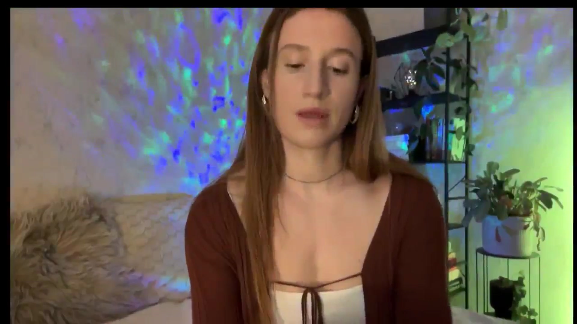 Gallery image thumbnail from LovelyBvnny's myfreecams stream on, 11/03/2025, 13:10 image 13 of 20