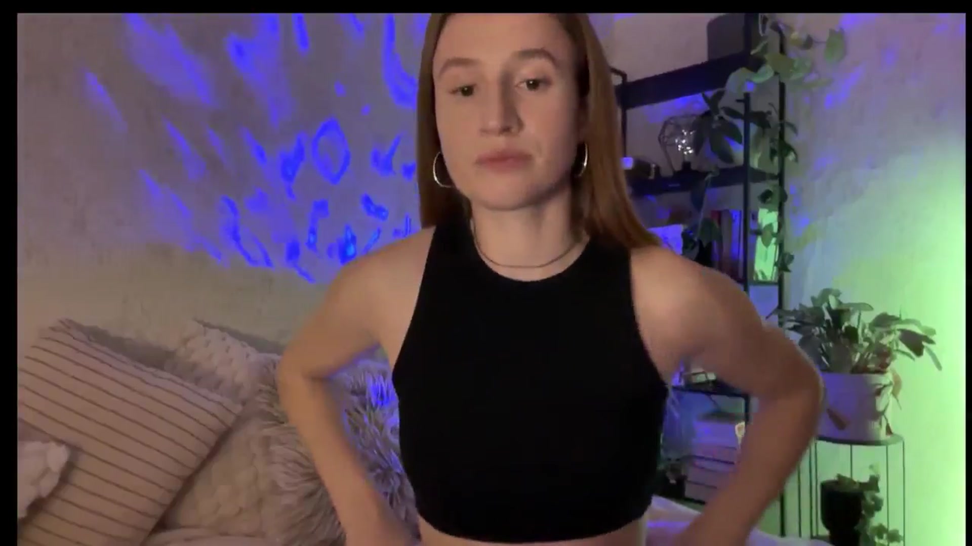 Gallery image thumbnail from LovelyBvnny's myfreecams stream on, 11/05/2025, 15:46 image 4 of 20