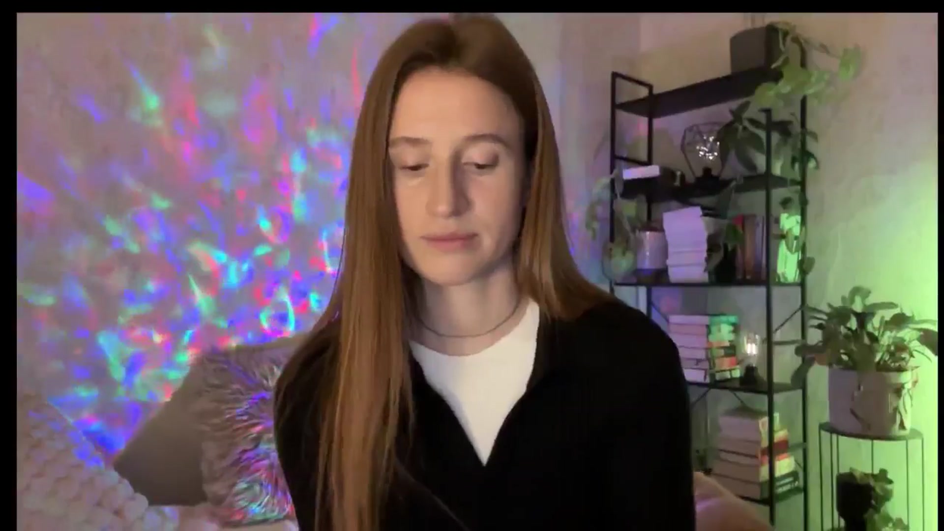 Gallery image thumbnail from LovelyBvnny's myfreecams stream on, 11/18/2025, 15:17 image 18 of 20
