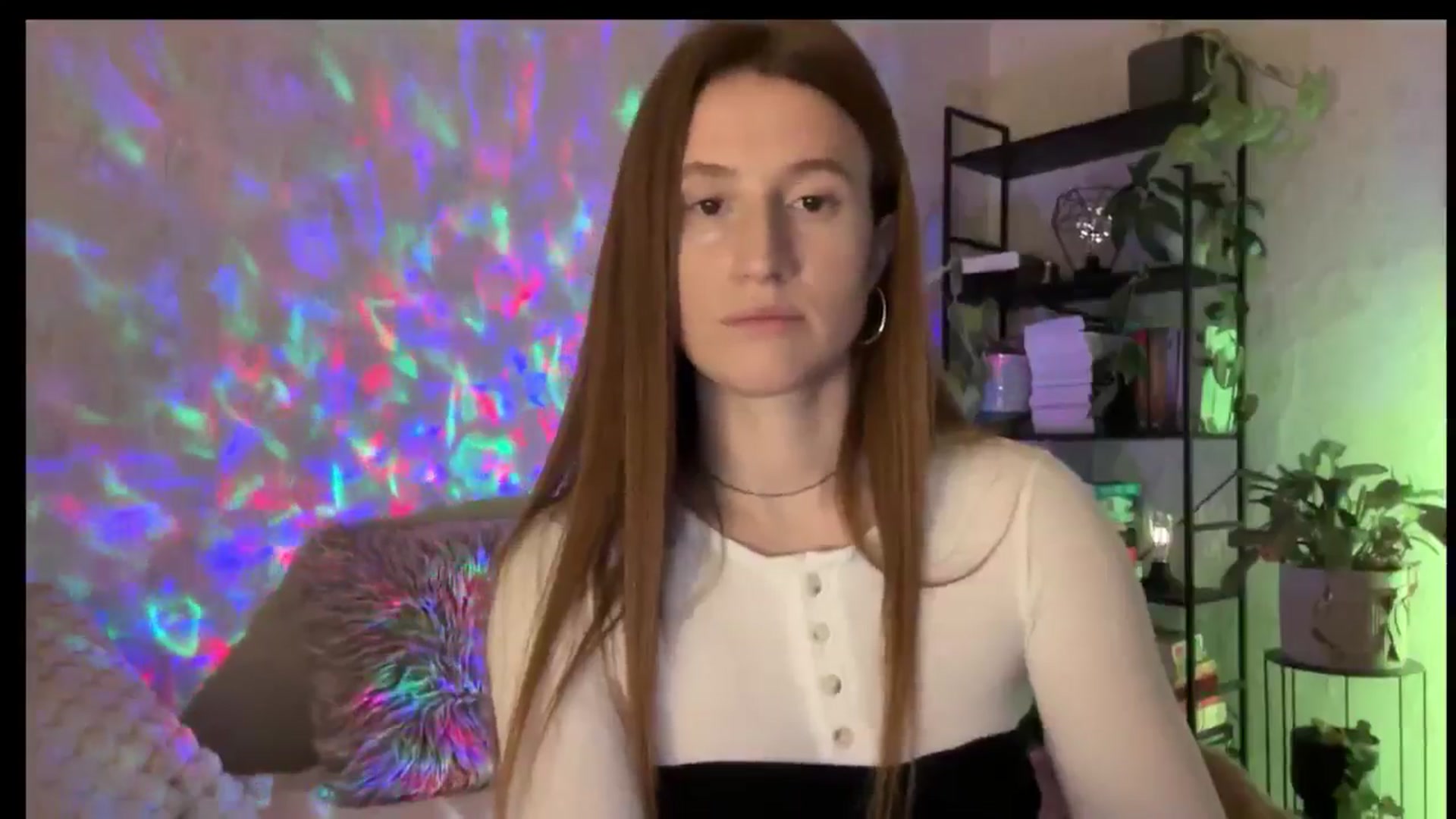 Gallery image thumbnail from LovelyBvnny's myfreecams stream on, 11/18/2025, 15:17 image 12 of 20