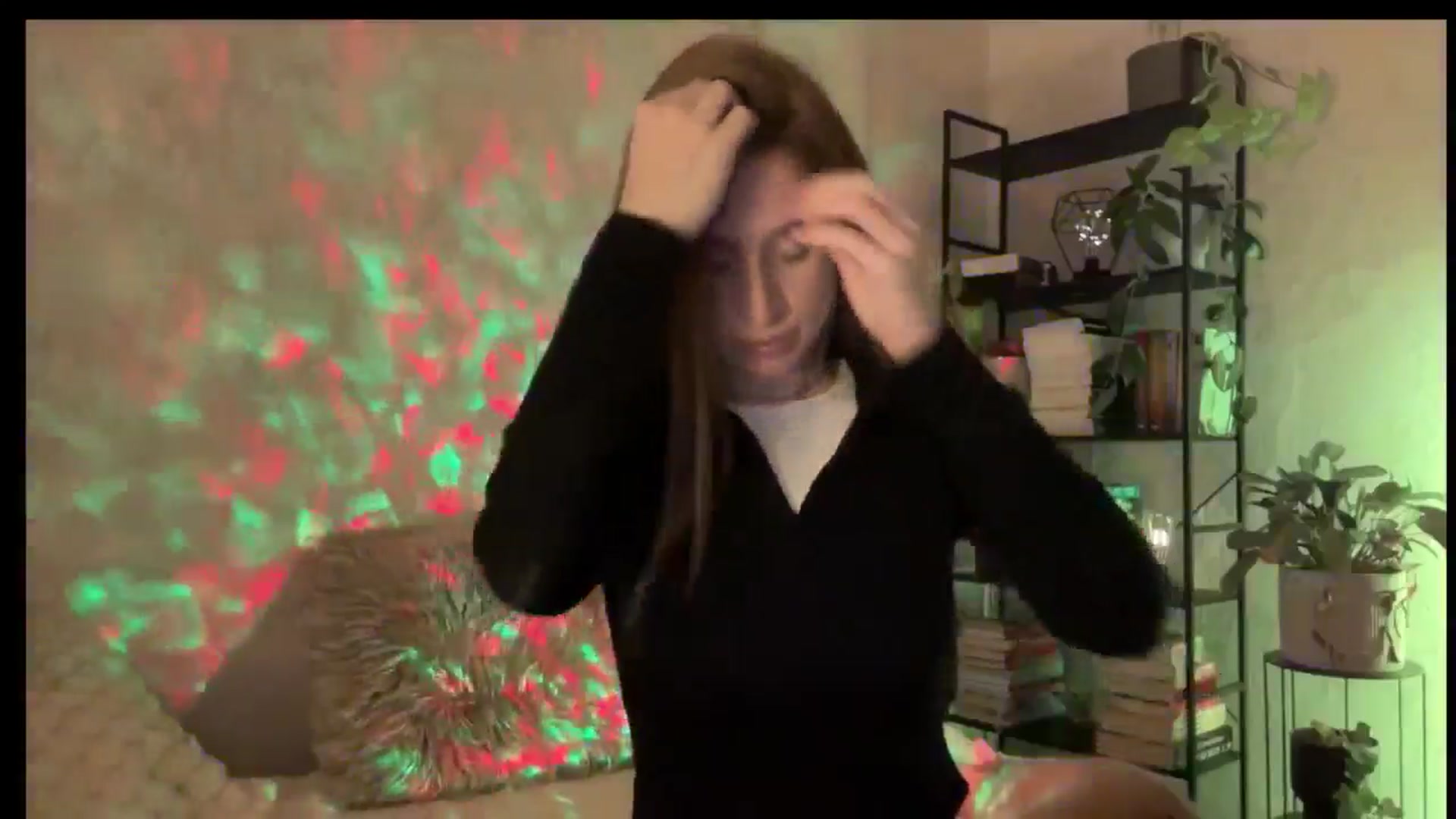 Gallery image thumbnail from LovelyBvnny's myfreecams stream on, 11/18/2025, 15:17 image 15 of 20