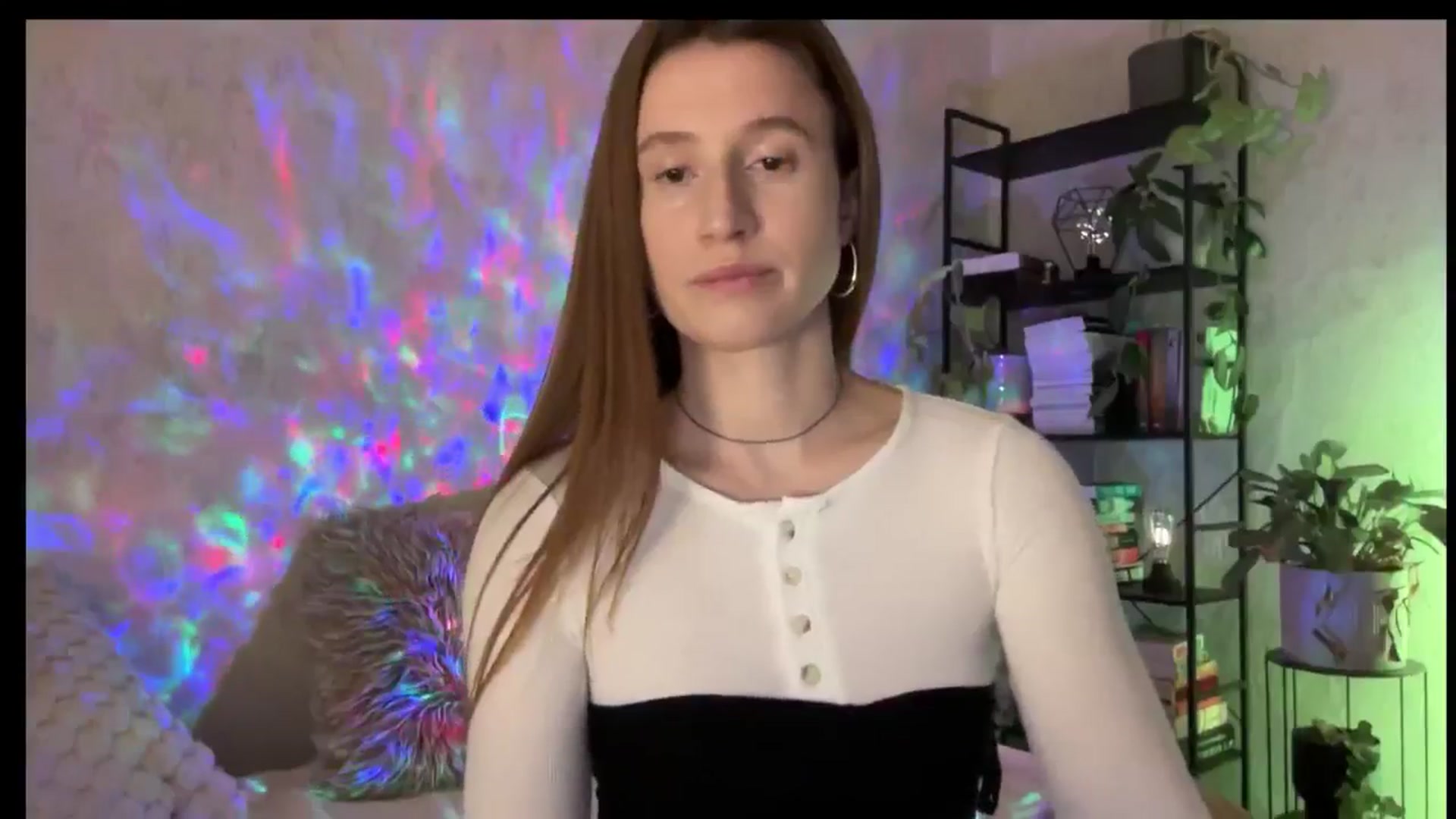 Gallery image thumbnail from LovelyBvnny's myfreecams stream on, 11/18/2025, 15:17 image 8 of 20