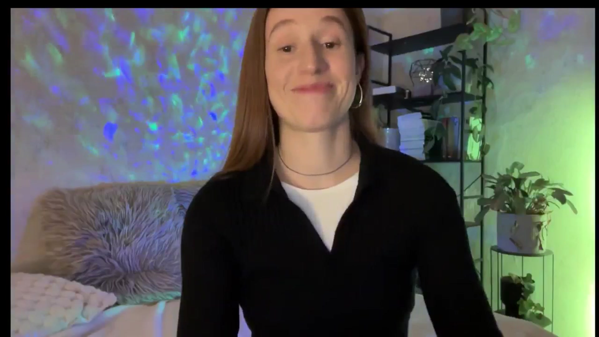 Gallery image thumbnail from LovelyBvnny's myfreecams stream on, 11/18/2025, 16:02 image 10 of 20