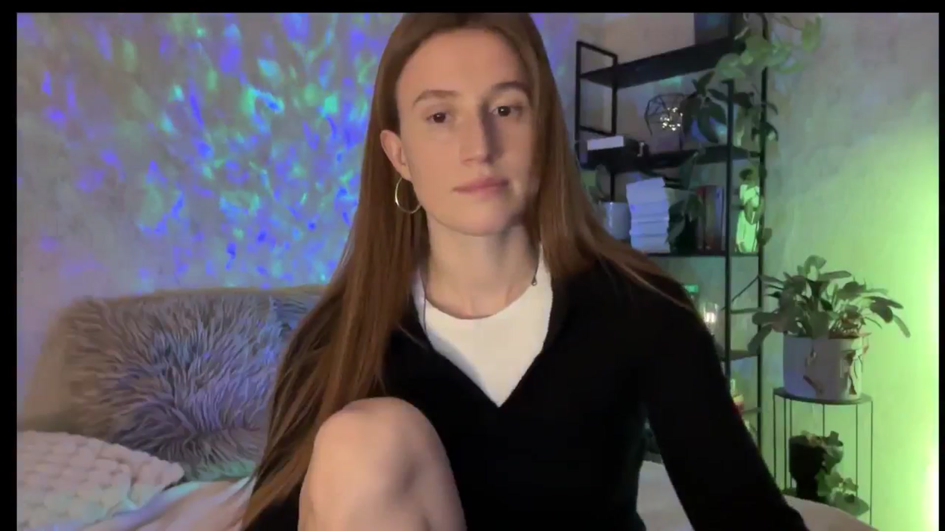 Gallery image thumbnail from LovelyBvnny's myfreecams stream on, 11/18/2025, 16:02 image 2 of 20