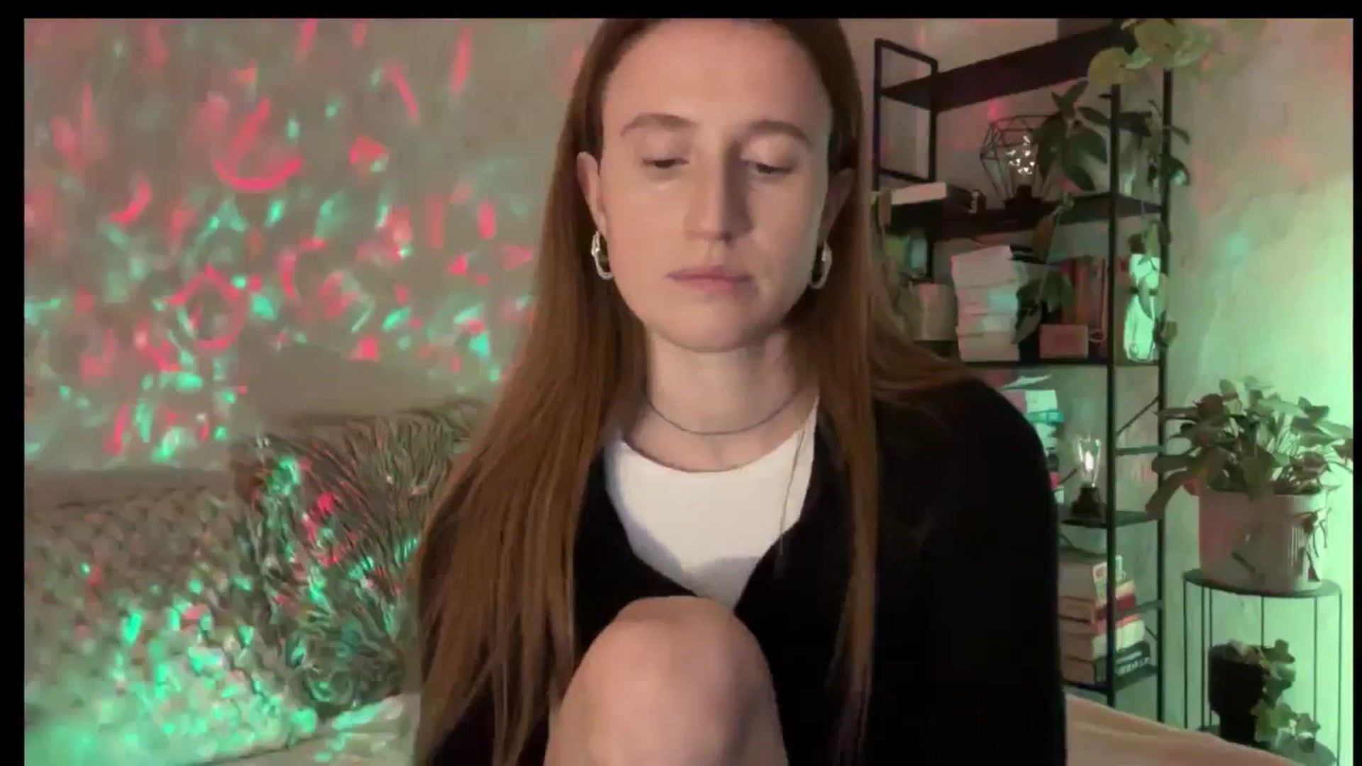 Gallery image thumbnail from LovelyBvnny's myfreecams stream on, 11/21/2025, 15:18 image 16 of 20
