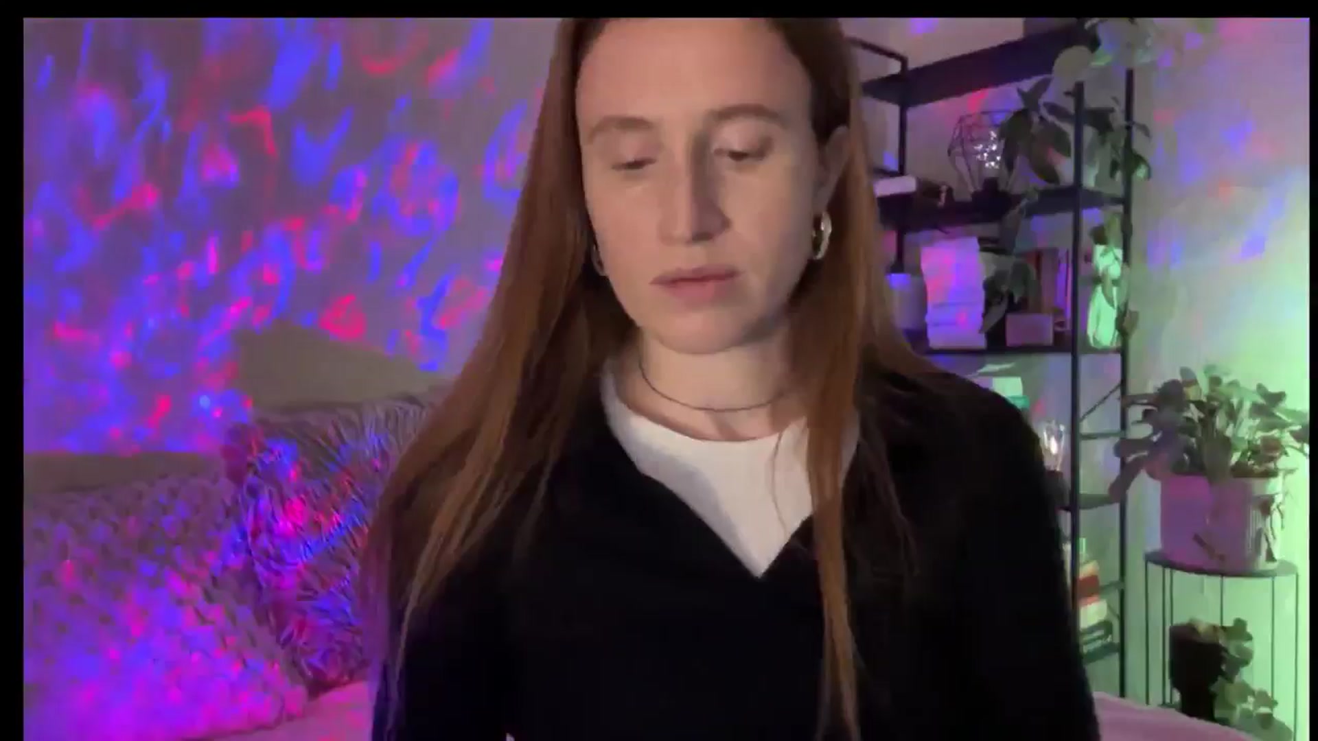 Gallery image thumbnail from LovelyBvnny's myfreecams stream on, 11/21/2025, 15:18 image 17 of 20