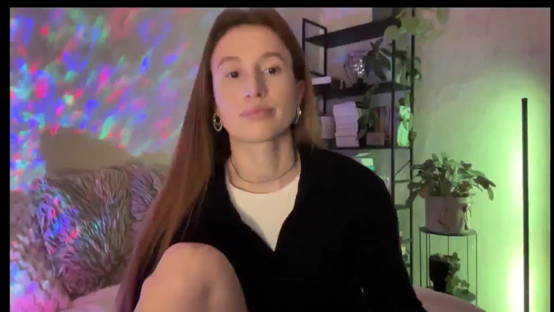 Gallery image thumbnail from LovelyBvnny's myfreecams stream on, 11/21/2025, 15:18 image 7 of 20