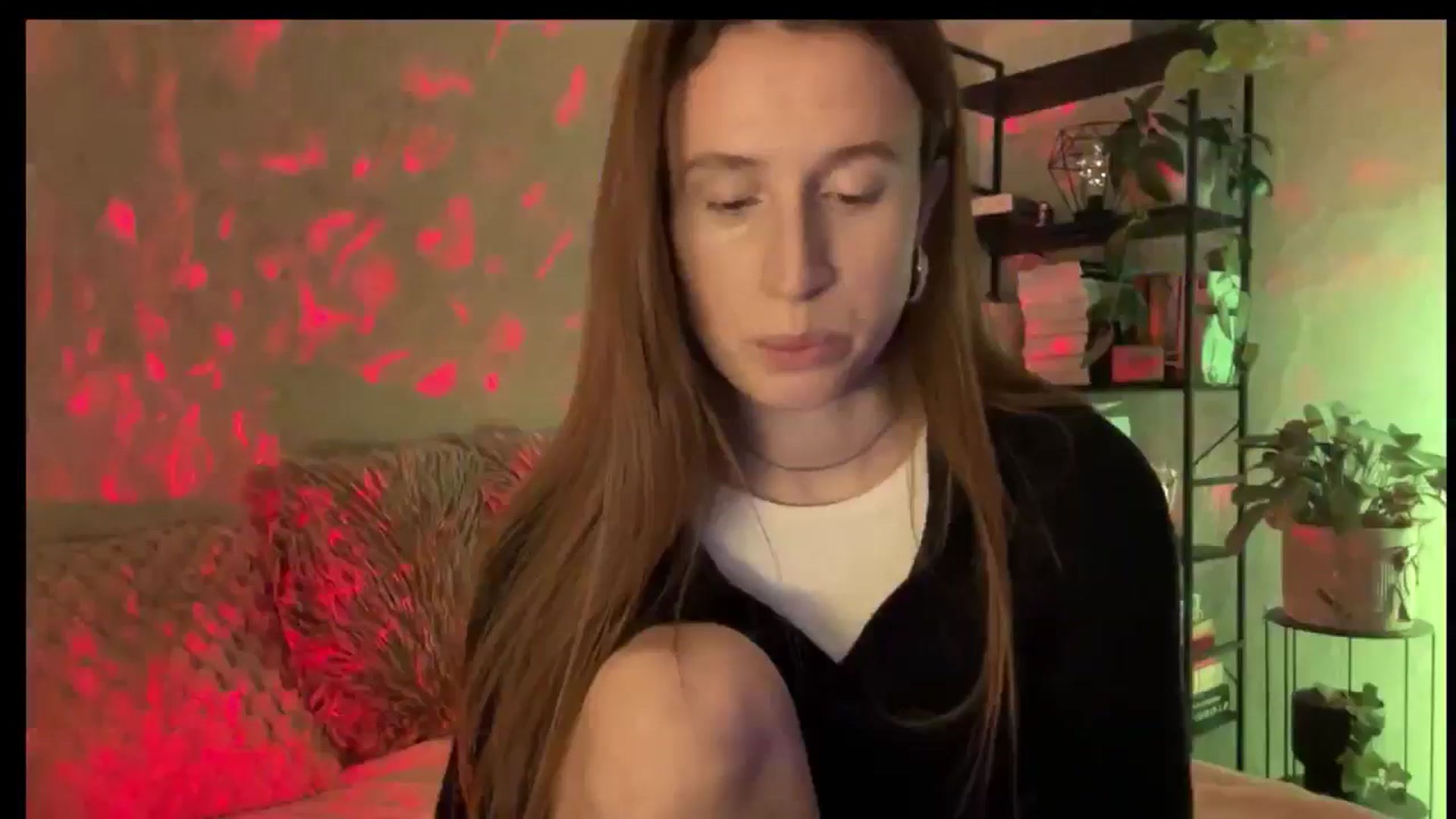 Gallery image thumbnail from LovelyBvnny's myfreecams stream on, 11/21/2025, 15:18 image 14 of 20