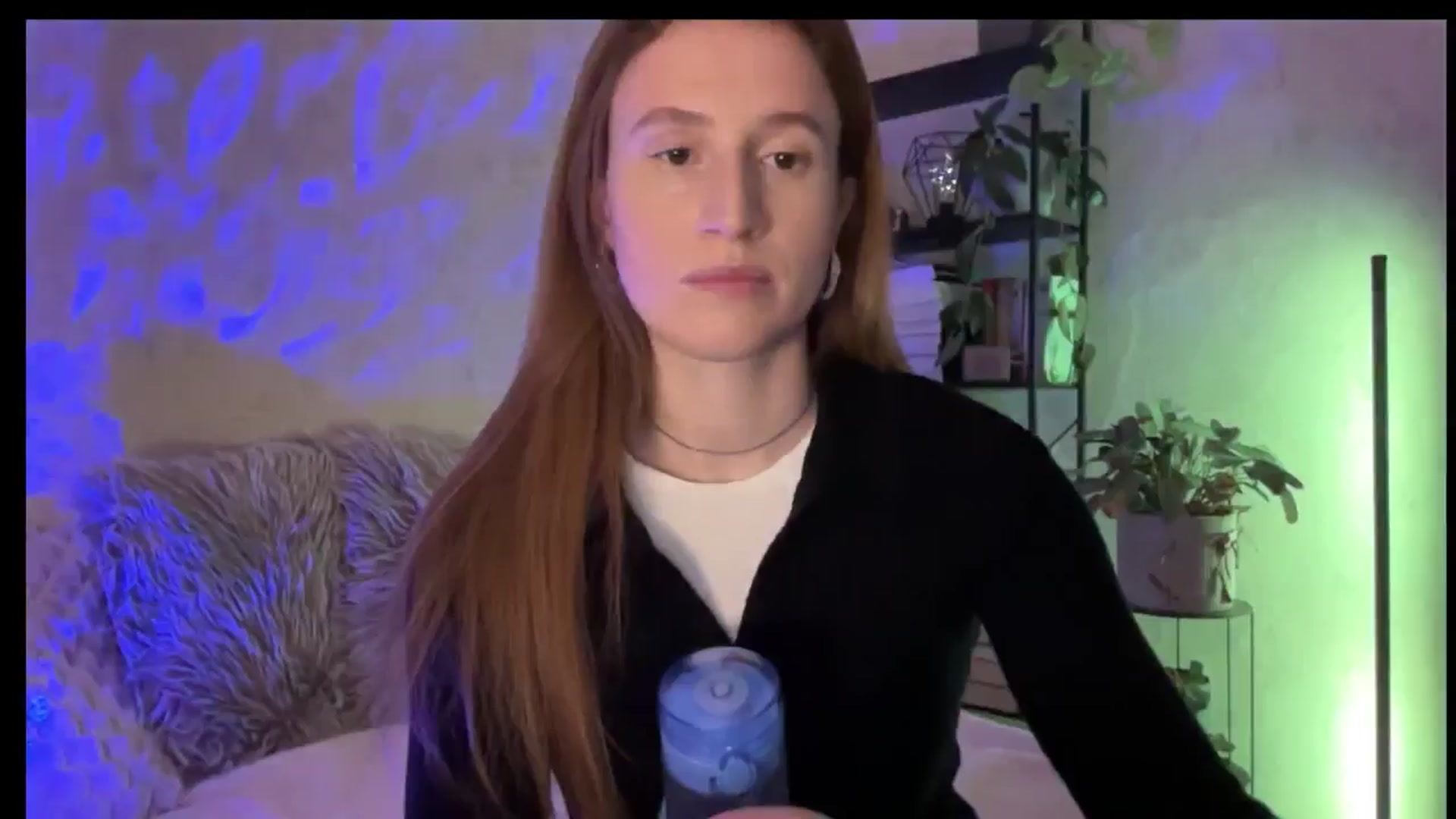 Gallery image thumbnail from LovelyBvnny's myfreecams stream on, 11/21/2025, 15:18 image 6 of 20