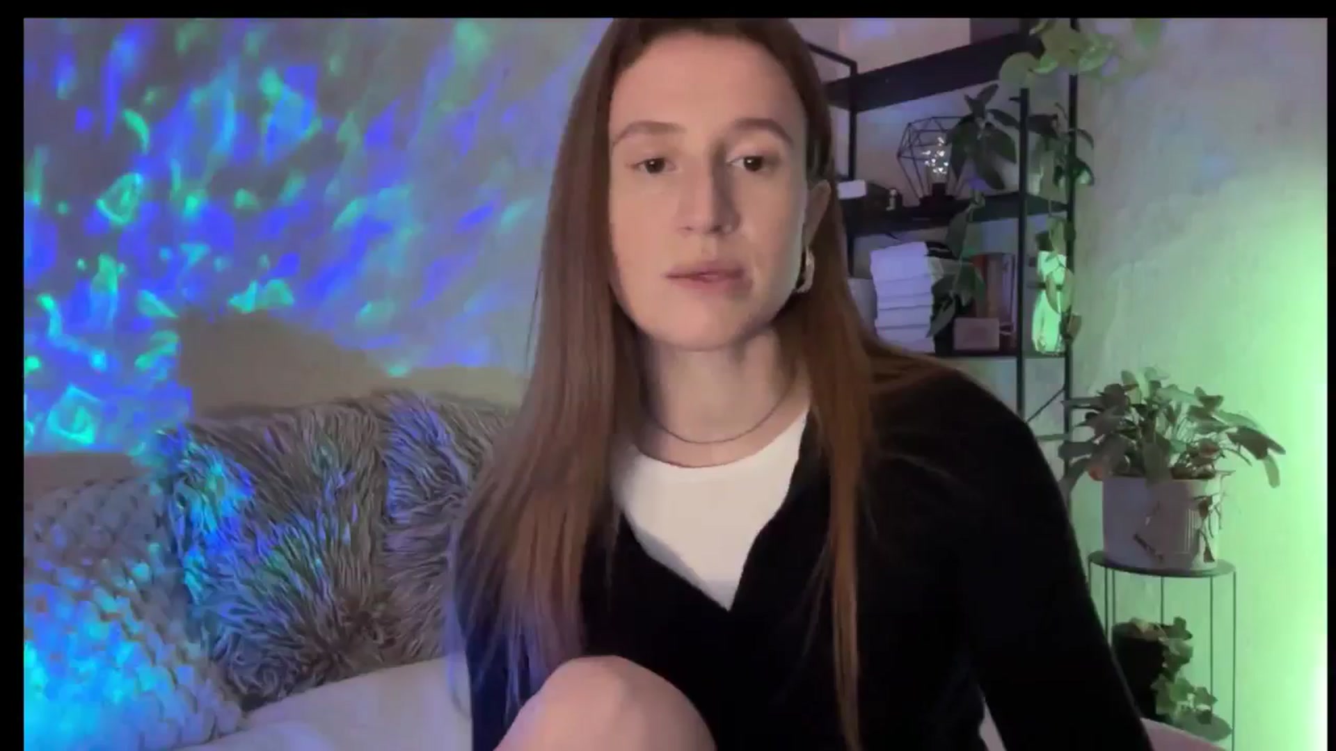 Gallery image thumbnail from LovelyBvnny's myfreecams stream on, 11/21/2025, 15:18 image 12 of 20