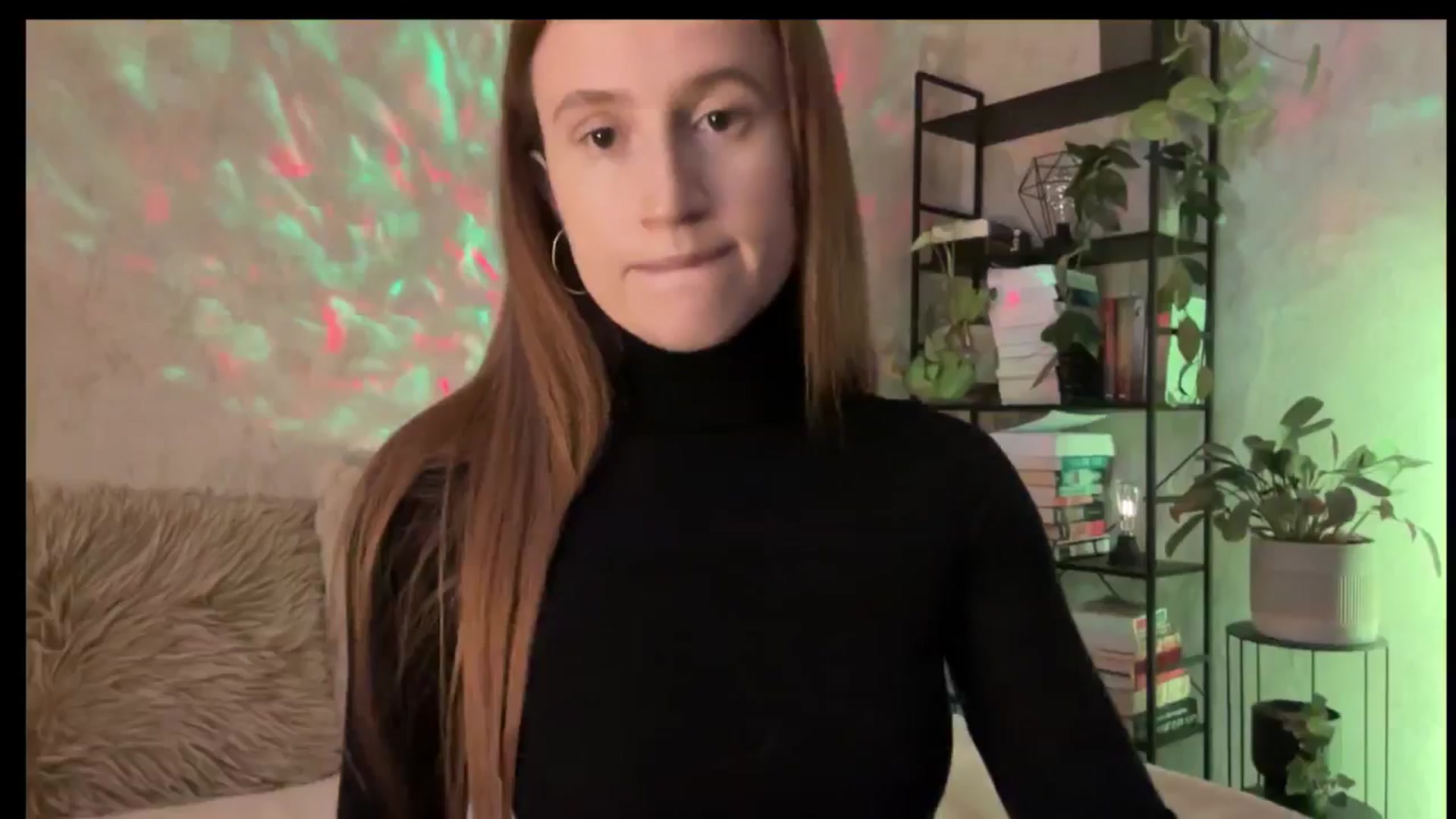 Gallery image thumbnail from LovelyBvnny's myfreecams stream on, 11/29/2025, 13:12 image 9 of 20