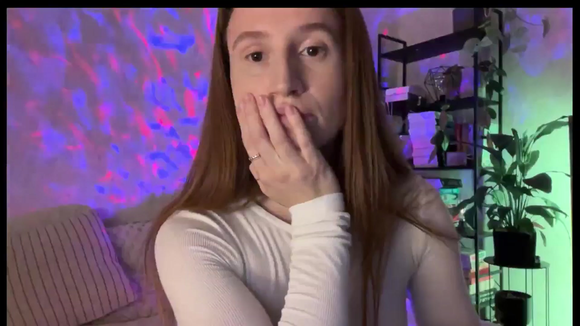 Gallery image thumbnail from LovelyBvnny's myfreecams stream on, 12/09/2025, 17:05 image 18 of 20