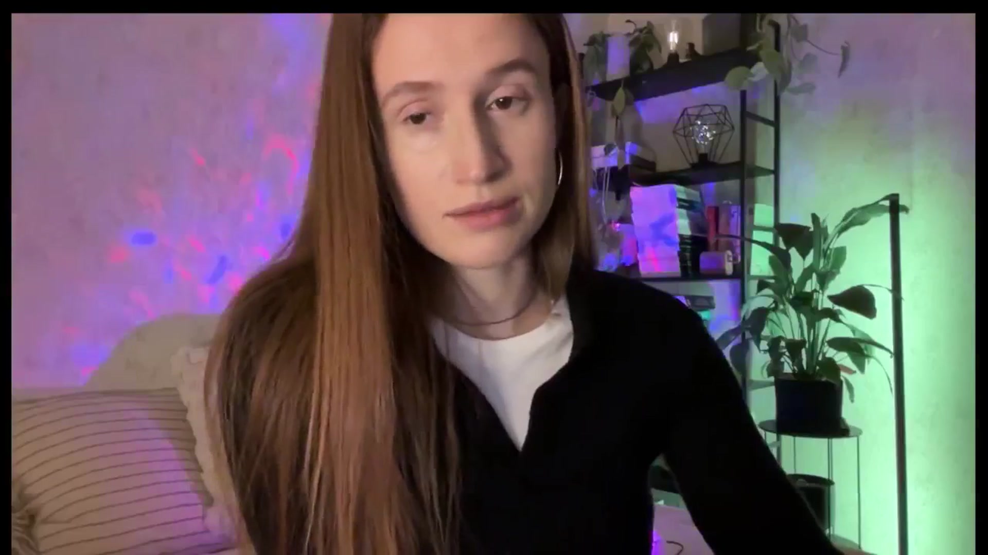 Gallery image thumbnail from LovelyBvnny's myfreecams stream on, 12/11/2025, 15:07 image 9 of 20