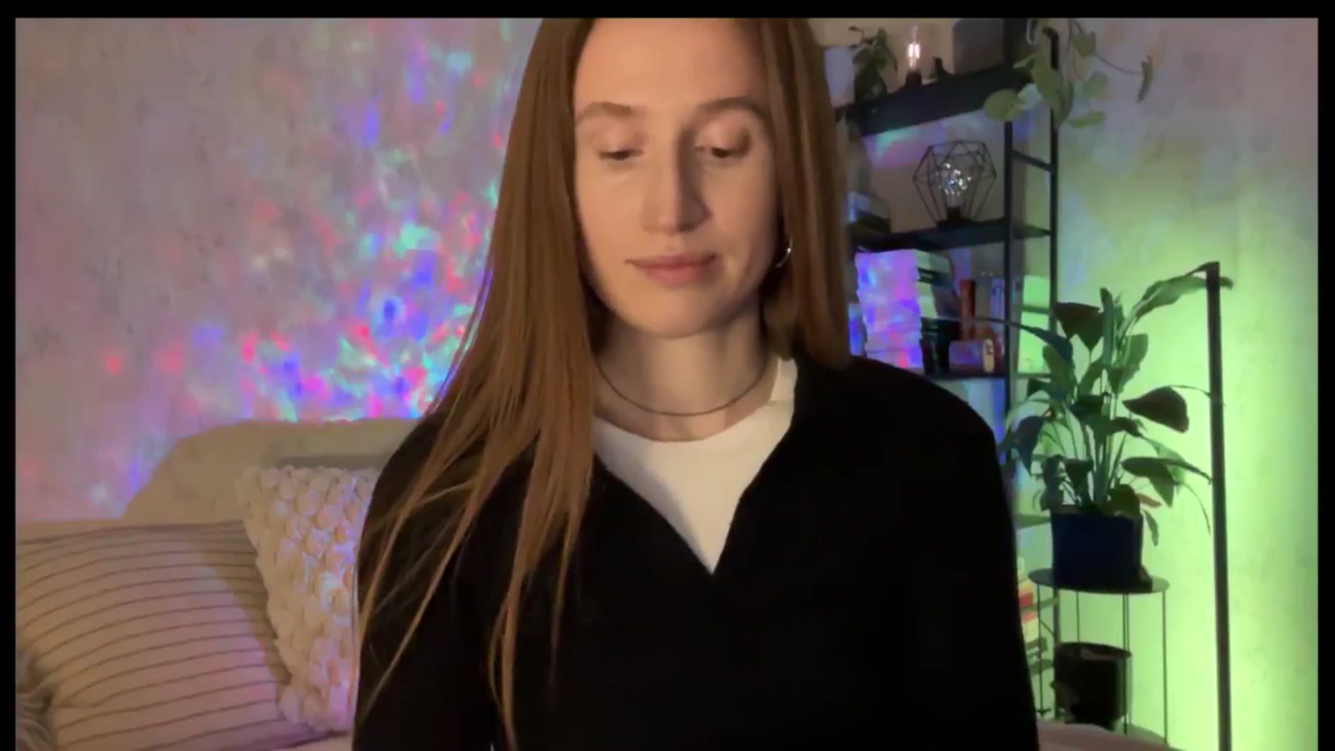 Gallery image thumbnail from LovelyBvnny's myfreecams stream on, 12/11/2025, 15:07 image 6 of 20