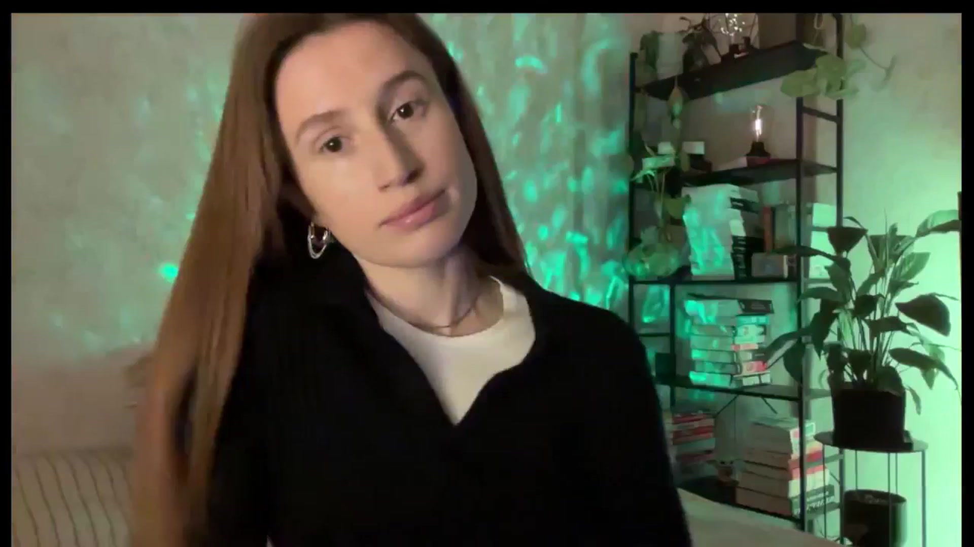 Gallery image thumbnail from LovelyBvnny's myfreecams stream on, 12/17/2025, 15:28 image 2 of 20