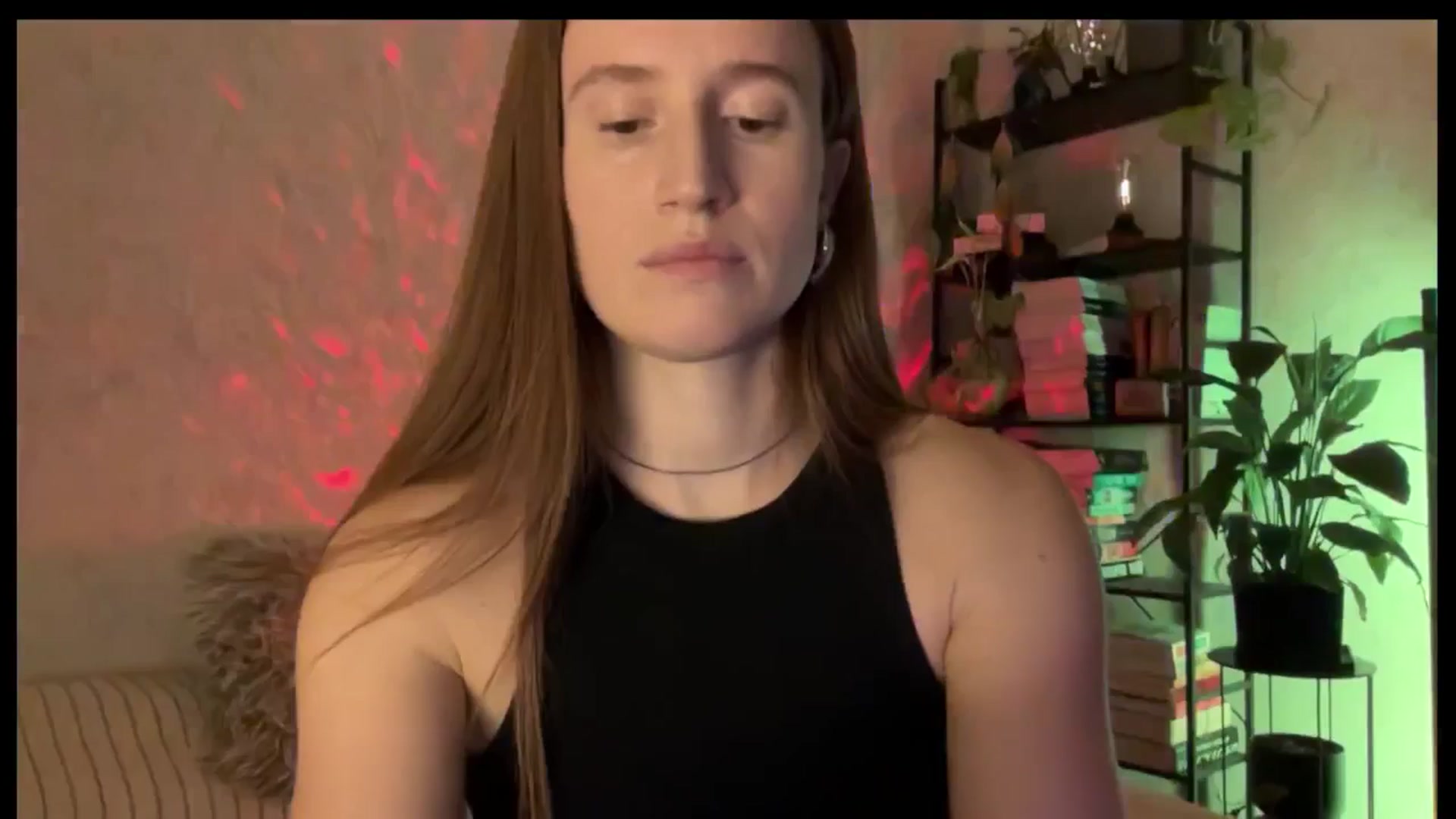 Gallery image thumbnail from LovelyBvnny's myfreecams stream on, 12/17/2025, 15:28 image 18 of 20