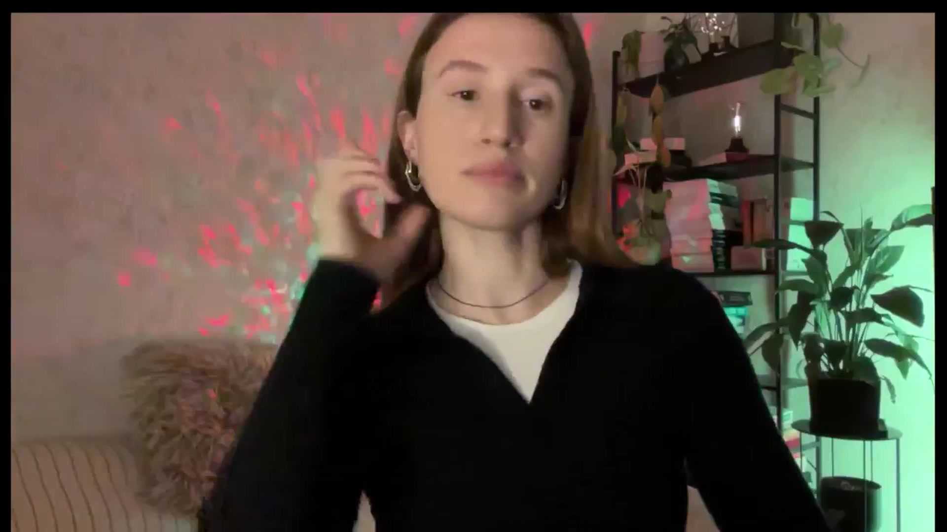 Gallery image thumbnail from LovelyBvnny's myfreecams stream on, 12/17/2025, 15:28 image 4 of 20