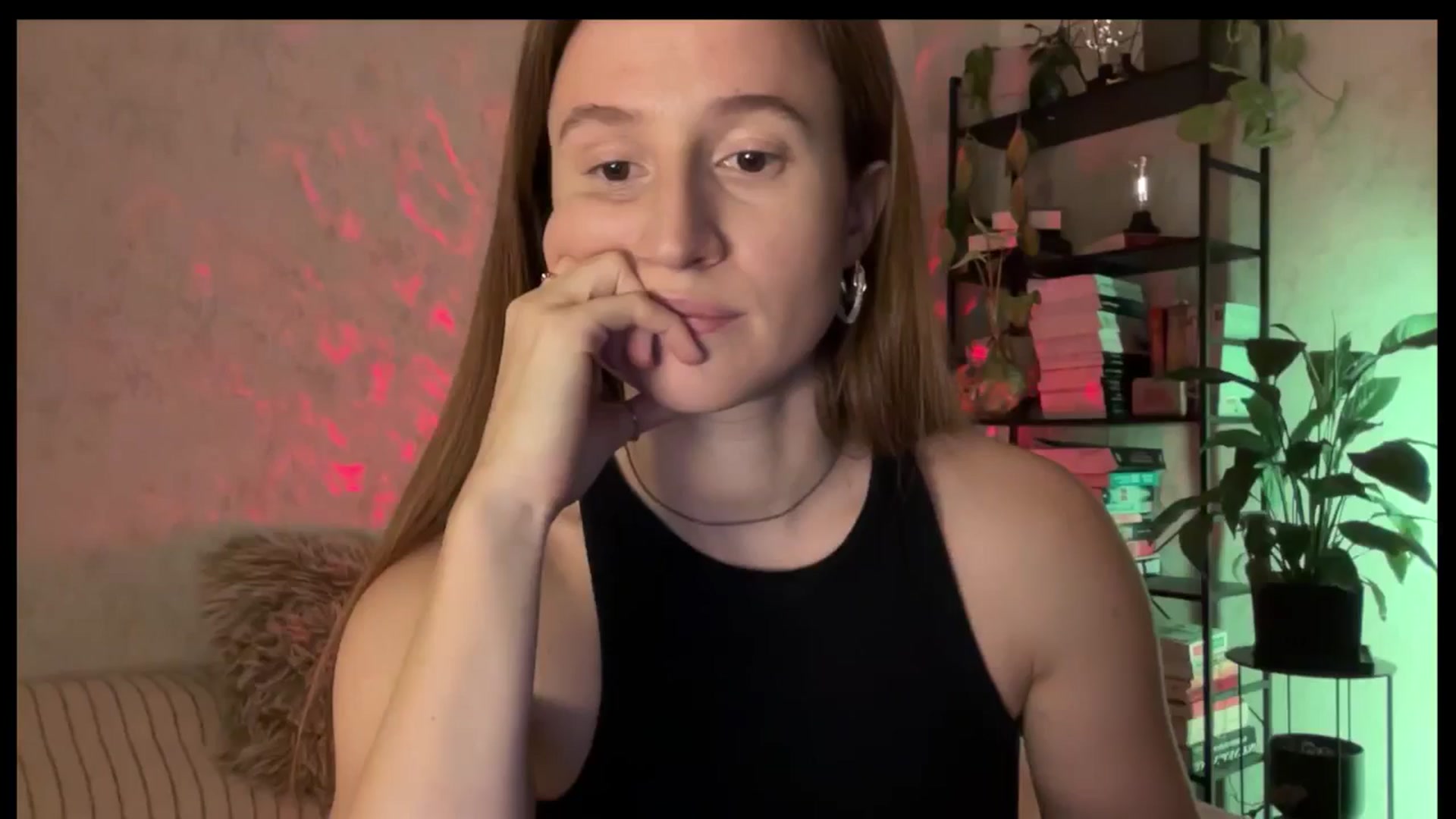 Gallery image thumbnail from LovelyBvnny's myfreecams stream on, 12/17/2025, 15:28 image 13 of 20
