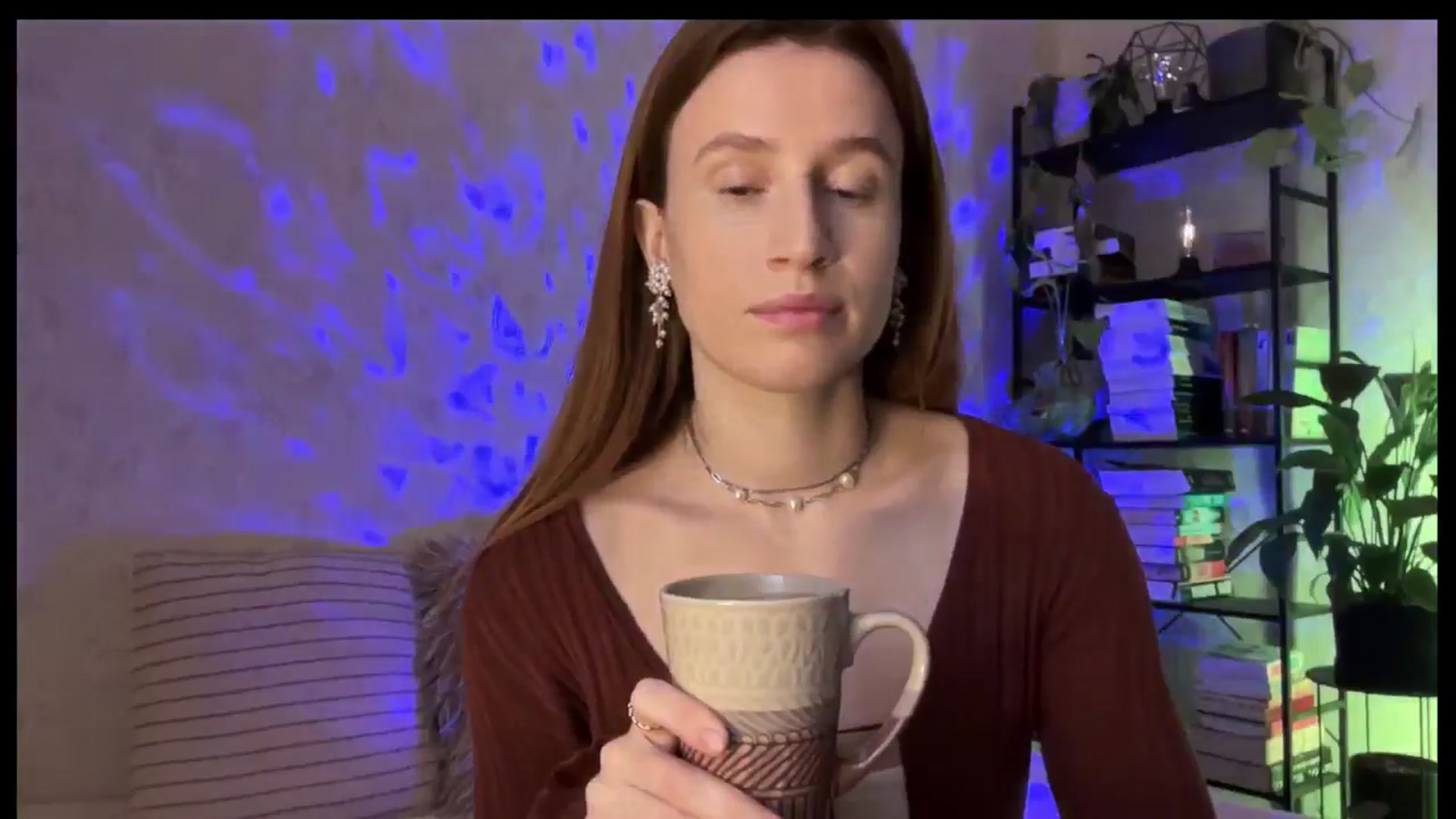 Gallery image thumbnail from LovelyBvnny's myfreecams stream on, 12/18/2025, 13:32 image 16 of 20