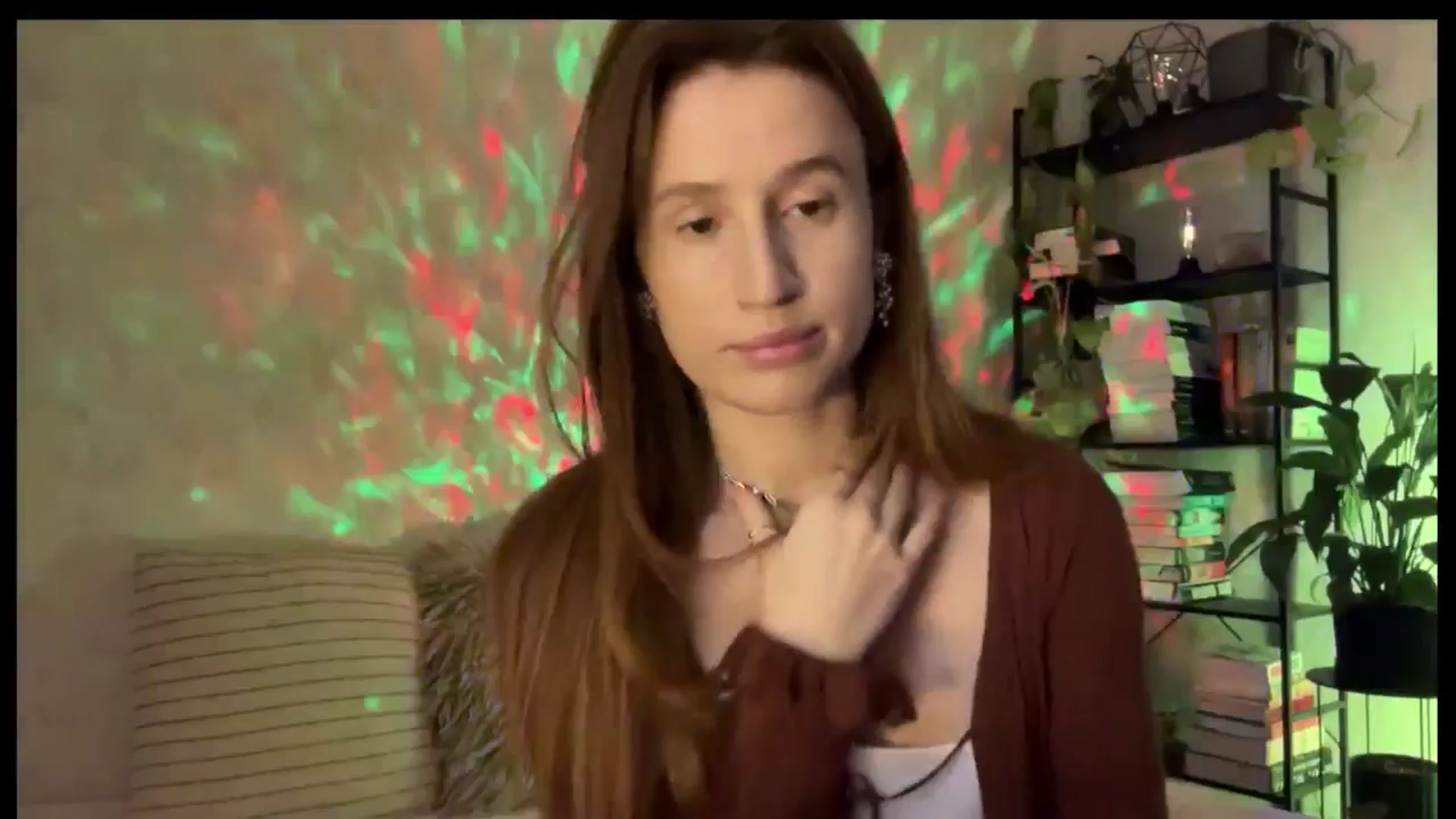 Gallery image thumbnail from LovelyBvnny's myfreecams stream on, 12/18/2025, 13:32 image 10 of 20
