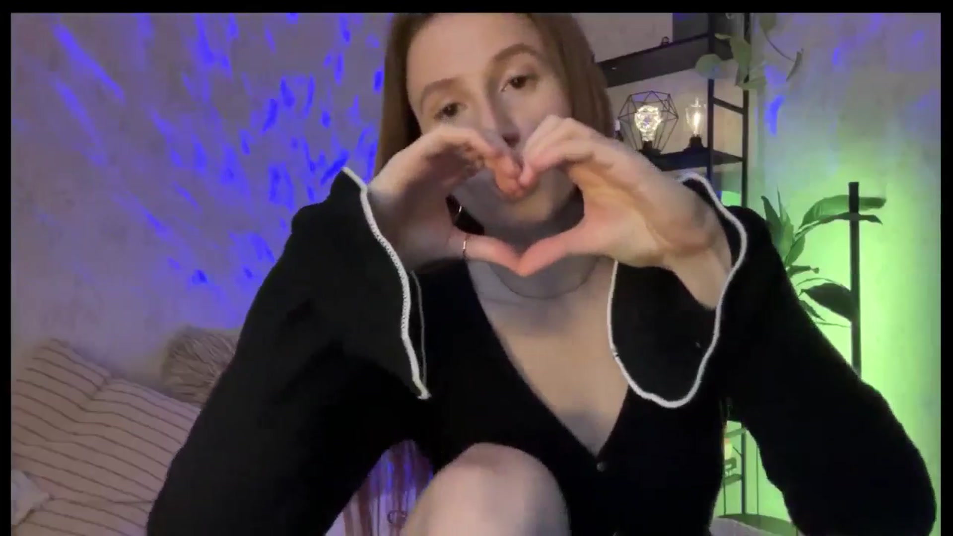 Gallery image thumbnail from LovelyBvnny's myfreecams stream on, 12/24/2025, 13:57 image 13 of 20