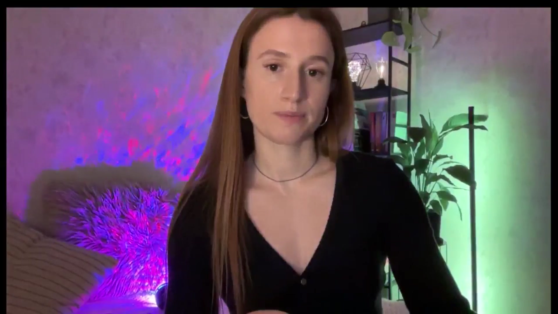 Gallery image thumbnail from LovelyBvnny's myfreecams stream on, 12/24/2025, 15:34 image 15 of 20