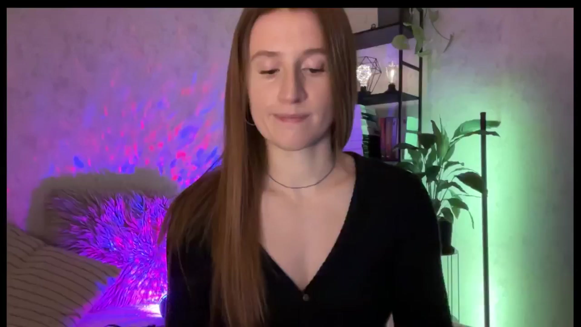 Gallery image thumbnail from LovelyBvnny's myfreecams stream on, 12/24/2025, 15:34 image 1 of 20