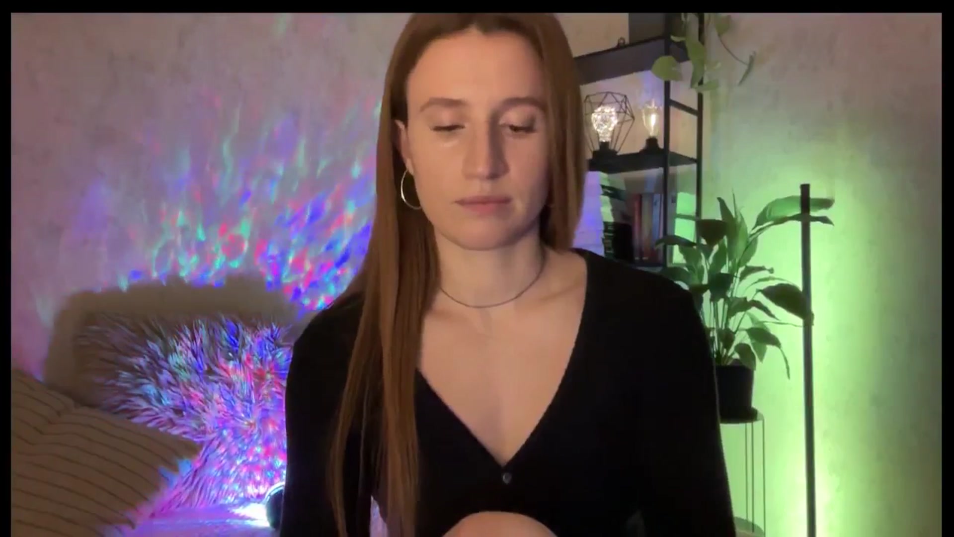 Gallery image thumbnail from LovelyBvnny's myfreecams stream on, 12/24/2025, 15:34 image 13 of 20
