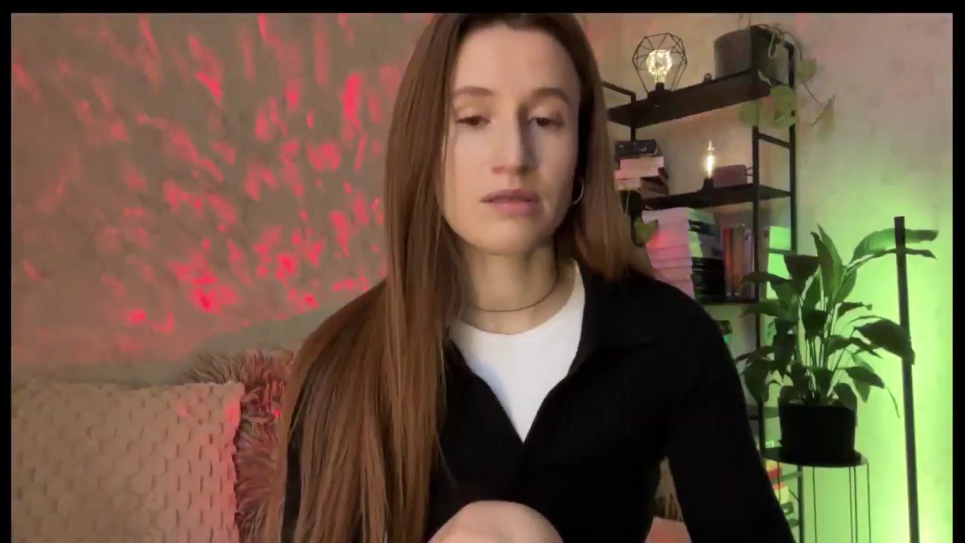 Gallery image thumbnail from LovelyBvnny's myfreecams stream on, 12/28/2025, 14:08 image 4 of 20